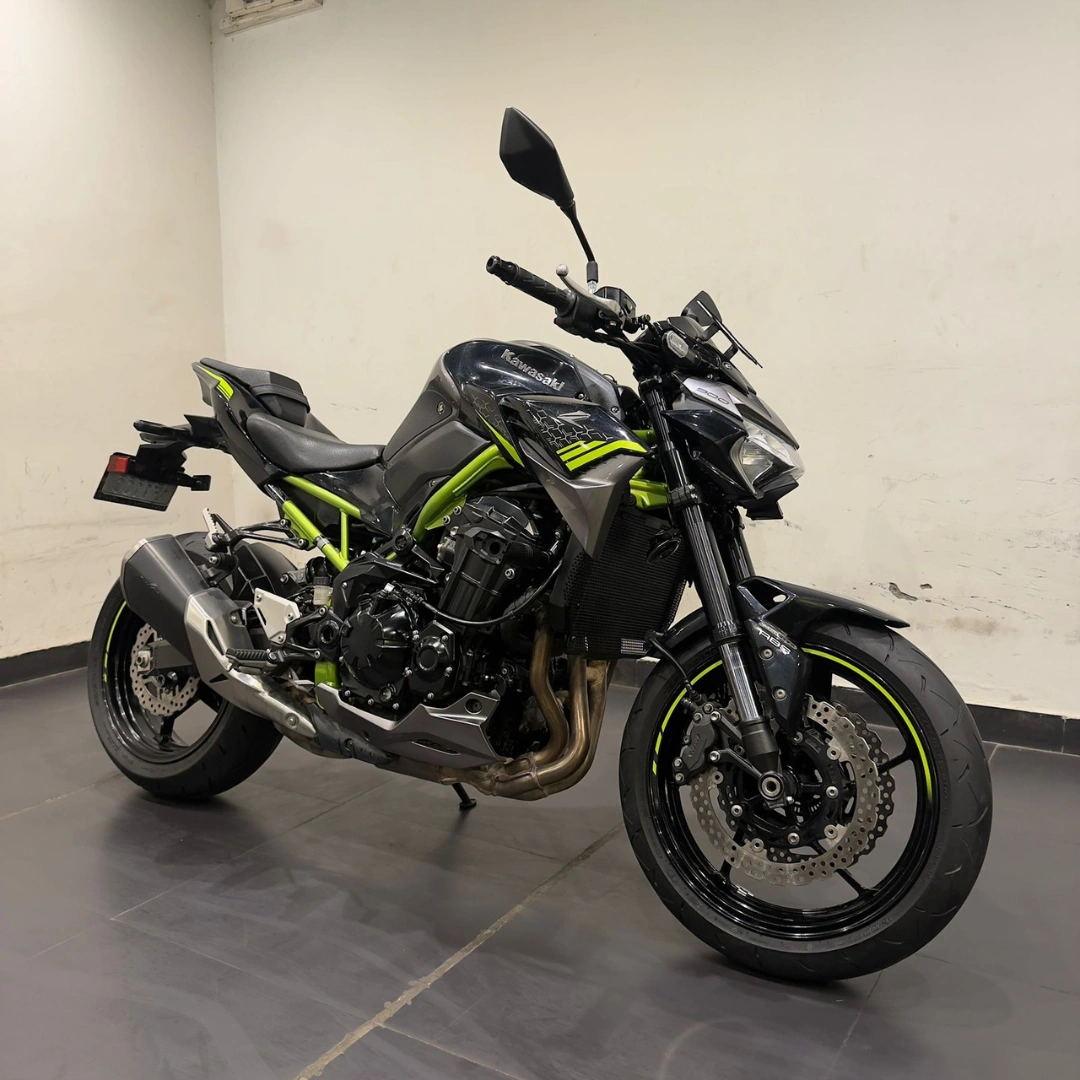 KAWASAKI Z900