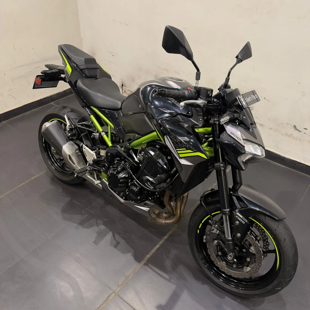 KAWASAKI Z900
