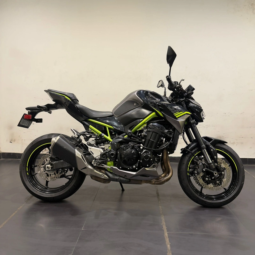 KAWASAKI Z900