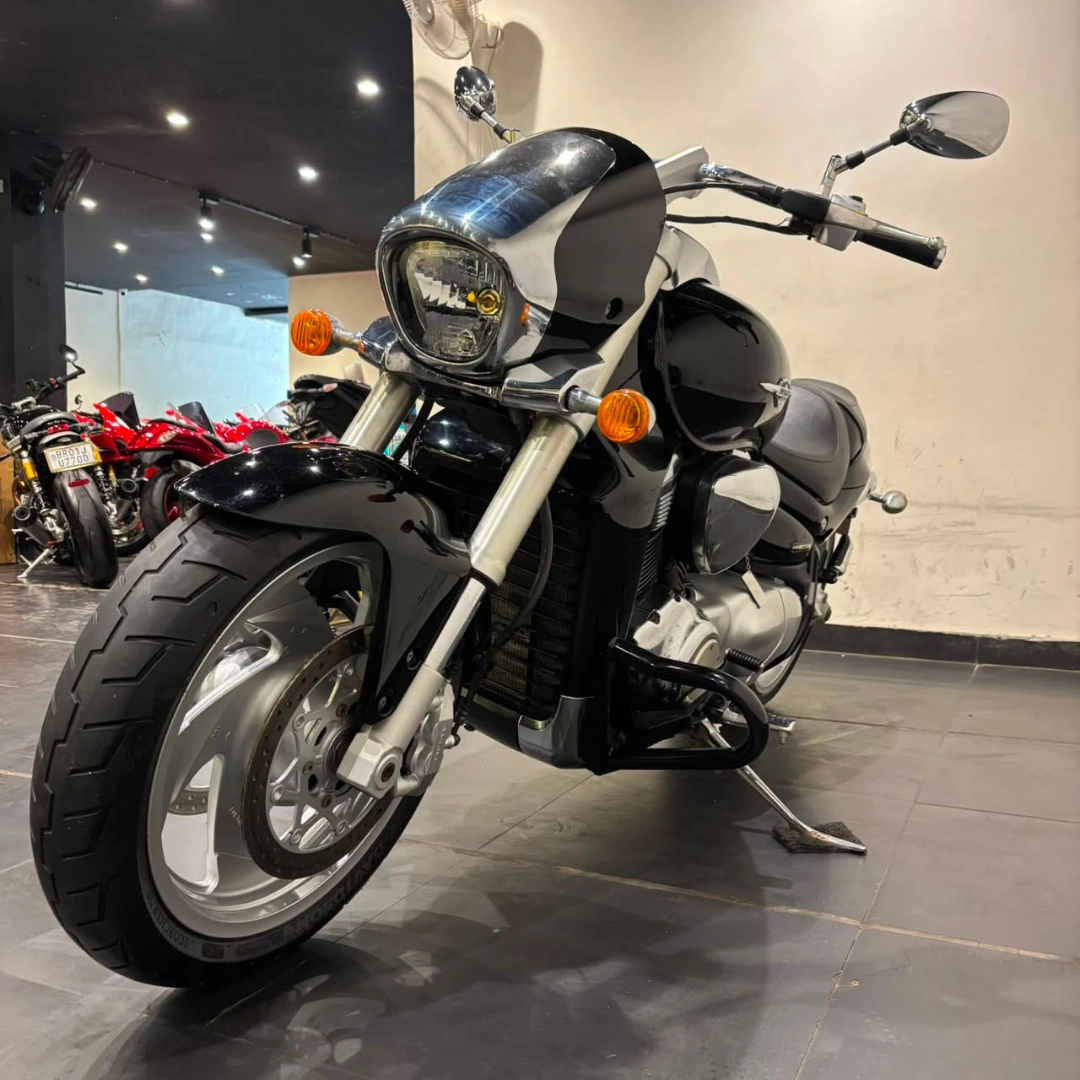 SUZUKI M1800 R INTRUDER