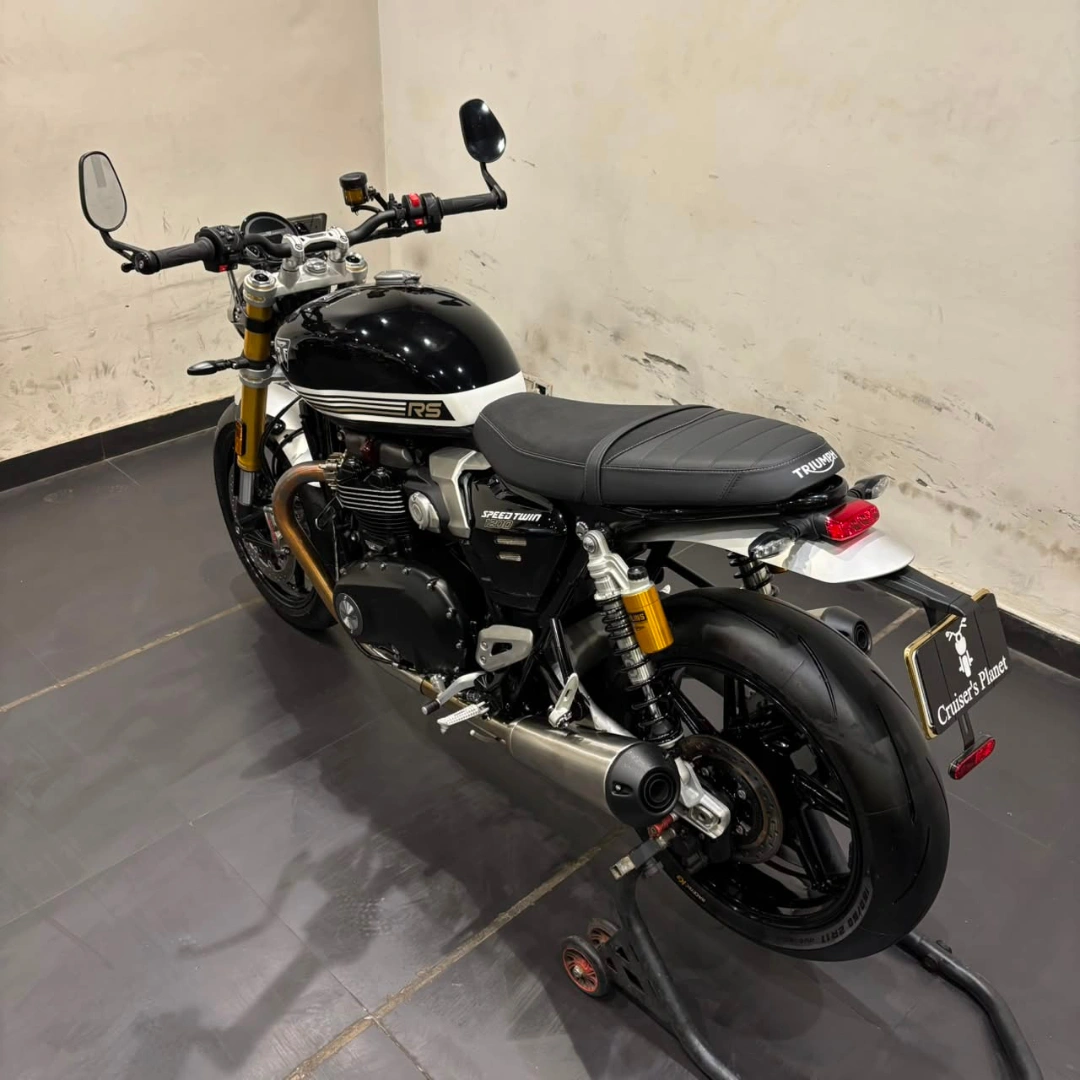 TRIUMPH SPEED TWIN 1200 RS