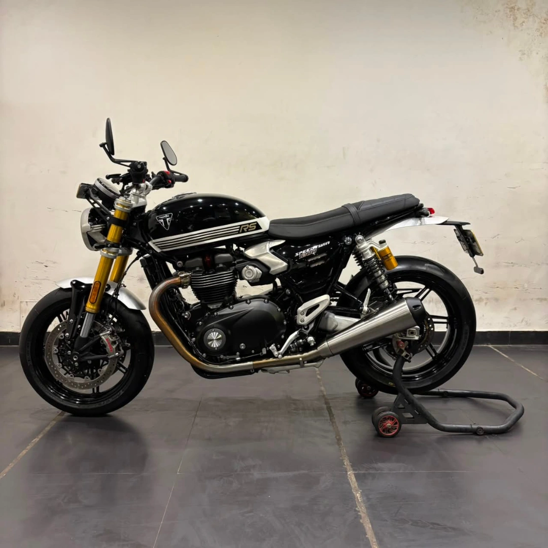 TRIUMPH SPEED TWIN 1200 RS