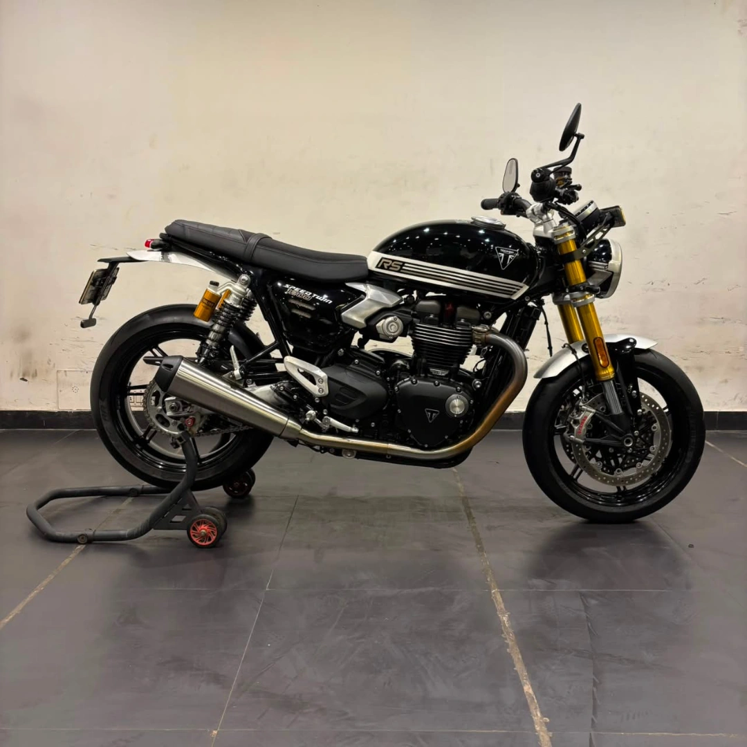 TRIUMPH SPEED TWIN 1200 RS
