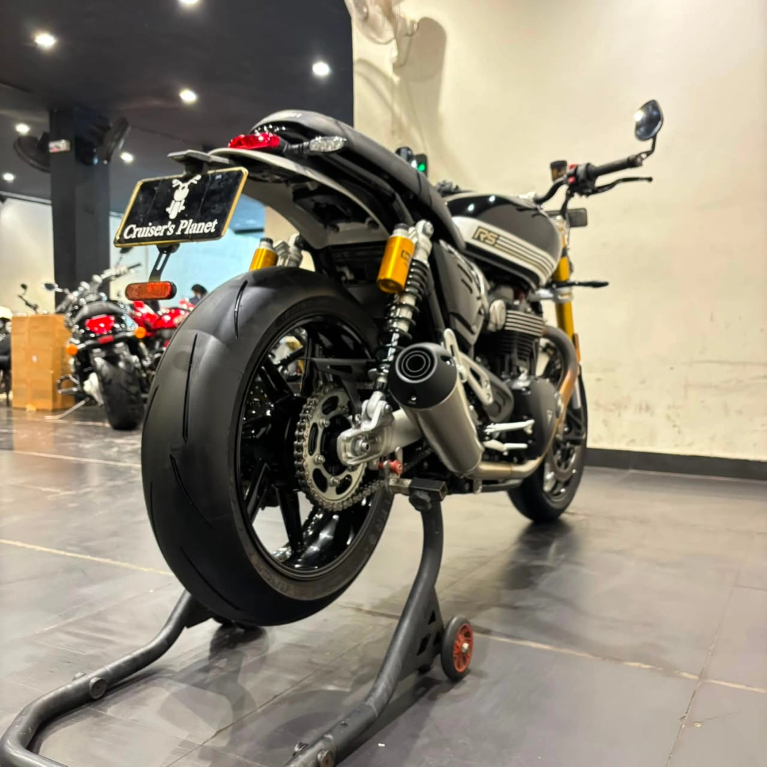 TRIUMPH SPEED TWIN 1200 RS