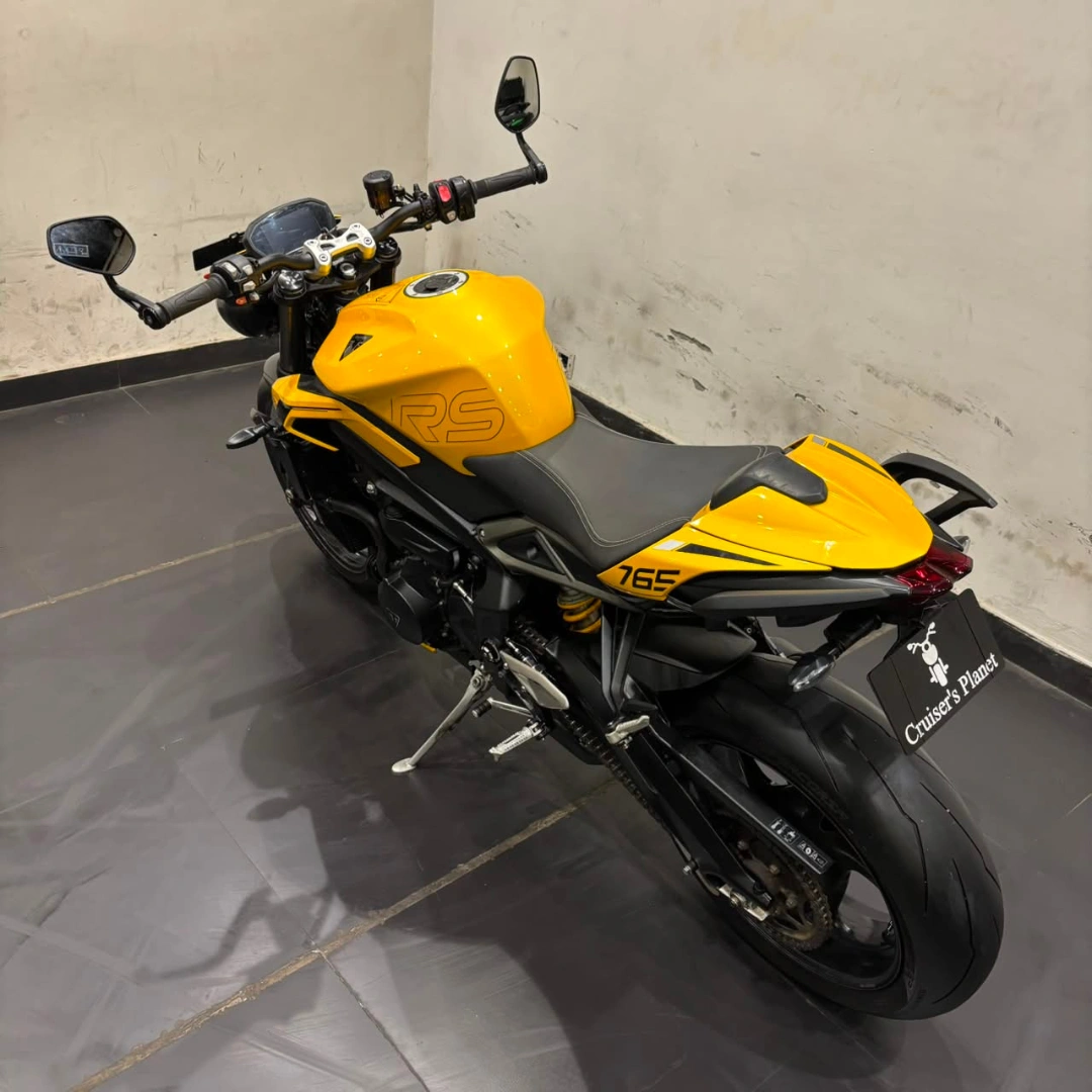 TRIUMPH STREET TRIPLE 765 RS