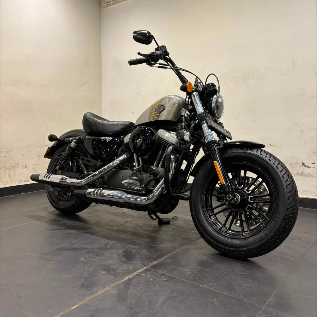 HARLEY DAVIDSON FORTY EIGHT 2
