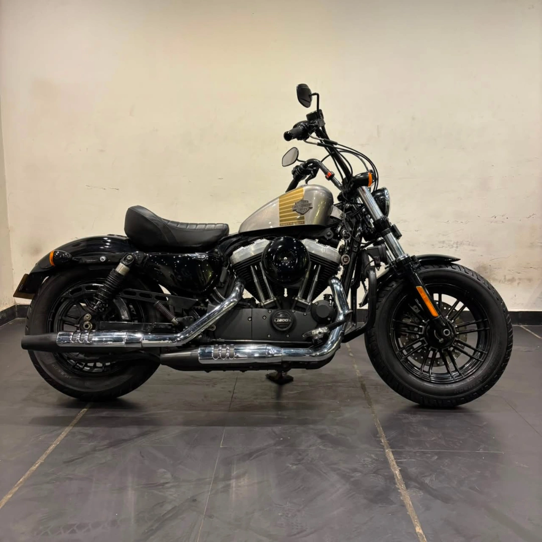 HARLEY DAVIDSON FORTY EIGHT 2