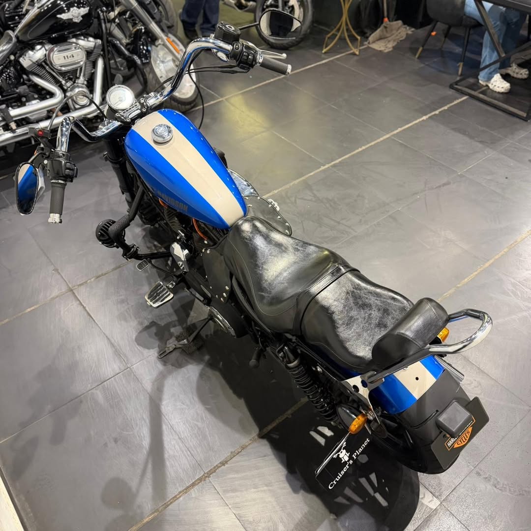 HARLEY DAVIDSON ROADSTER 1200