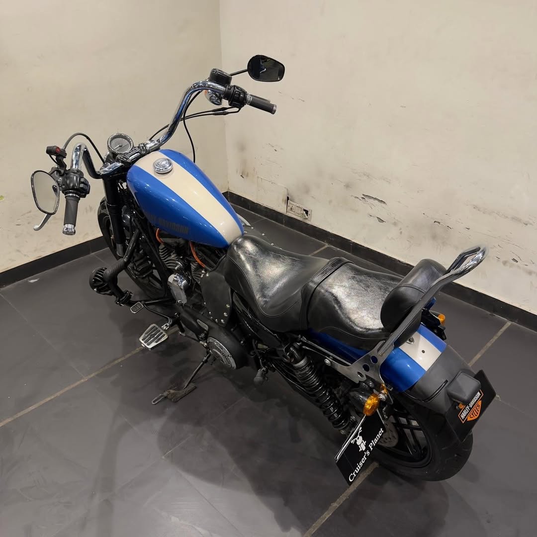 HARLEY DAVIDSON ROADSTER 1200