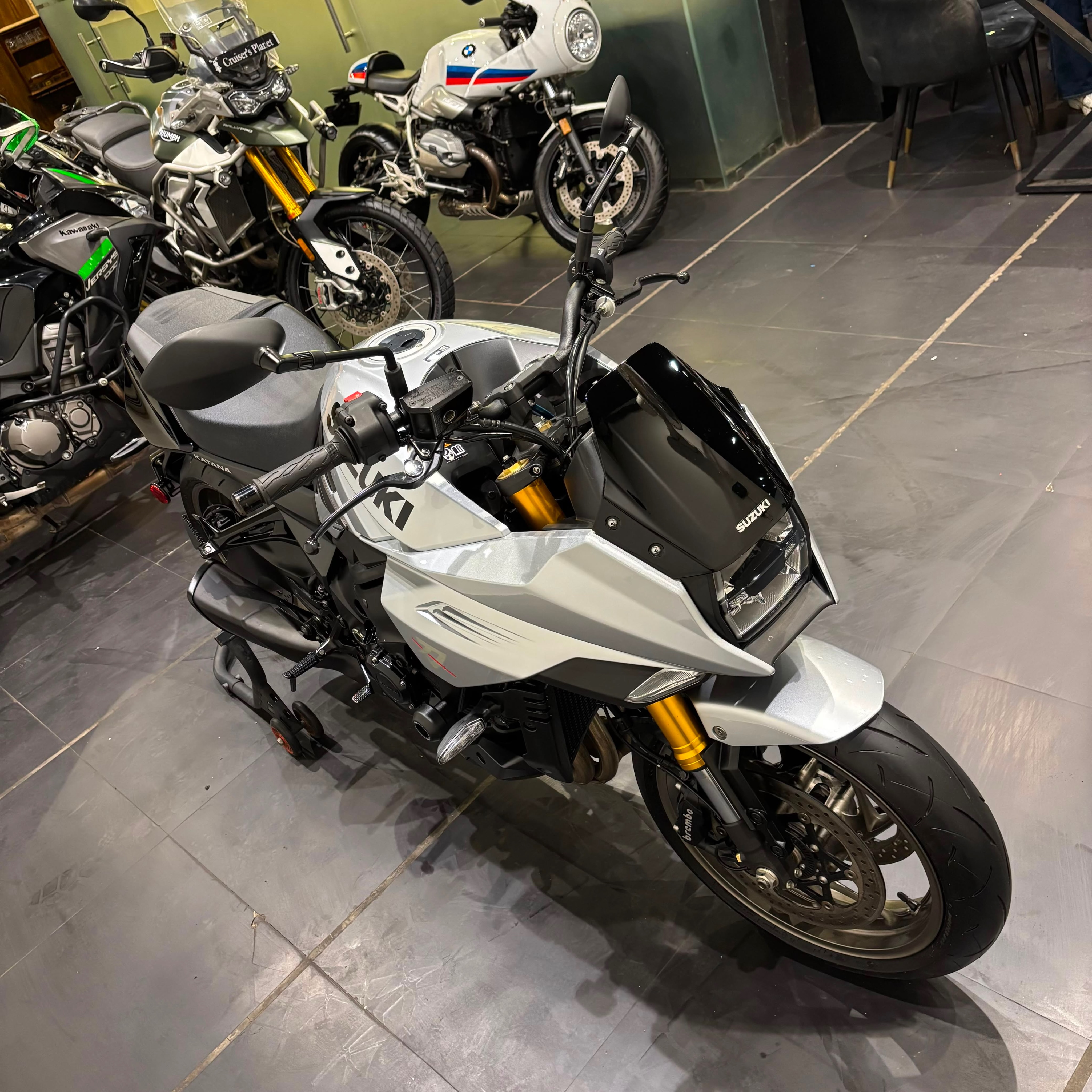 SUZUKI KATANA