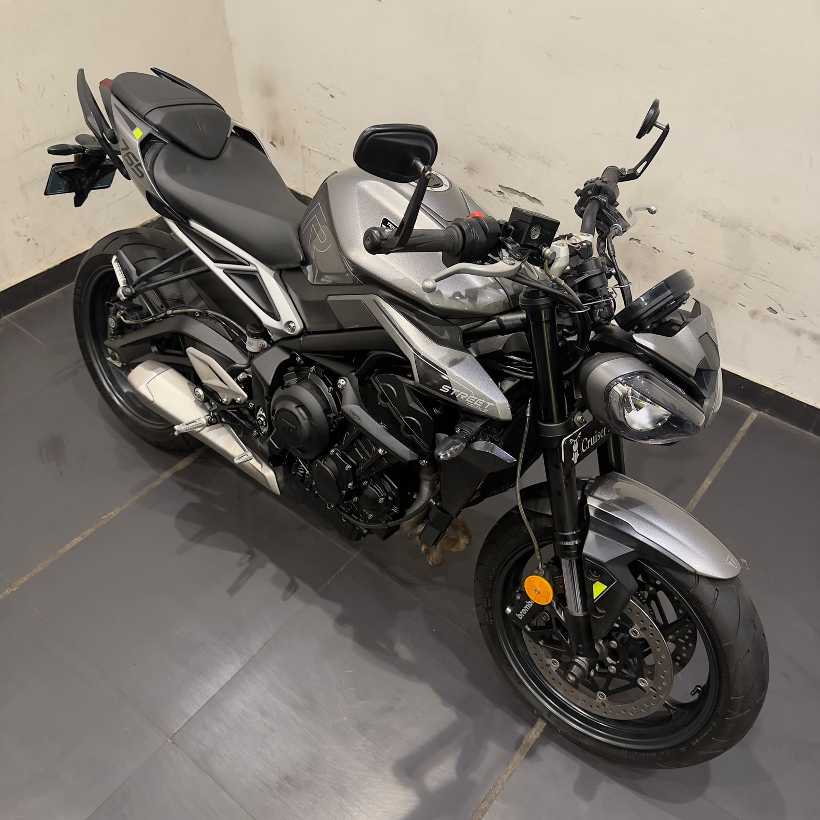 TRIUMPH STREET TRIPLE R