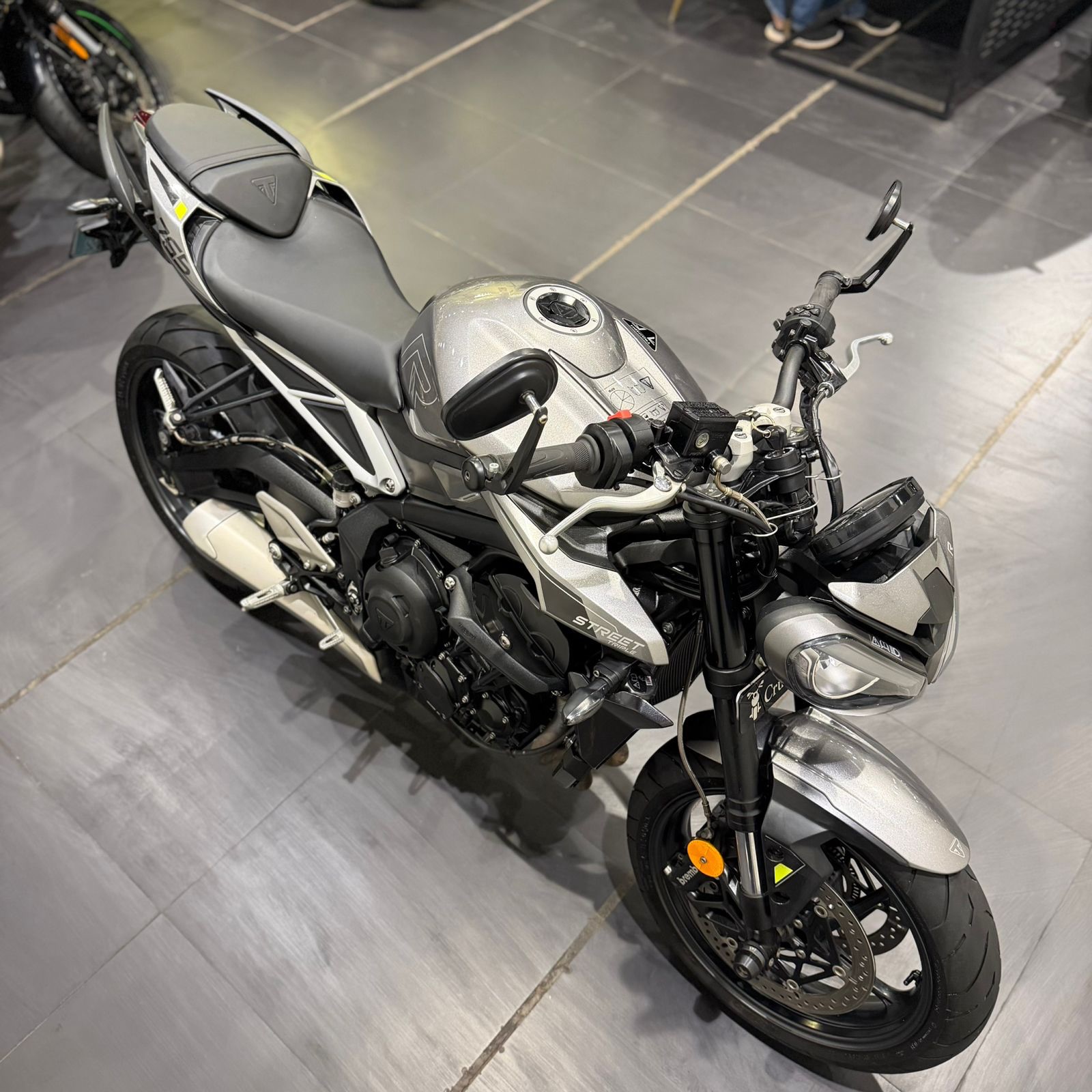 TRIUMPH STREET TRIPLE R