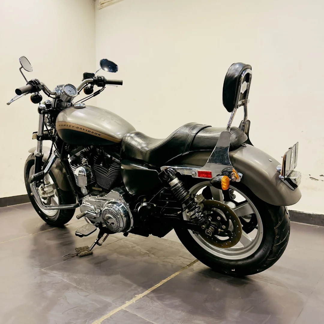 HARLEY DAVIDSON CUSTOM 1200
