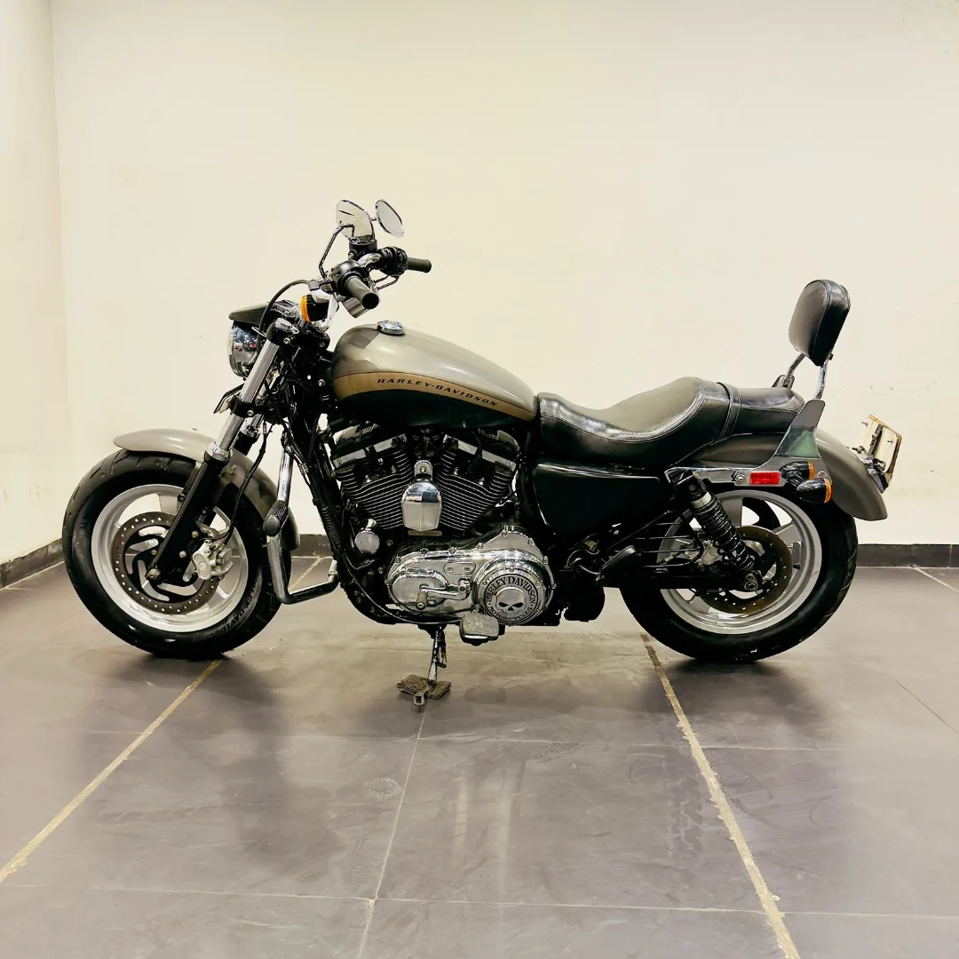 HARLEY DAVIDSON CUSTOM 1200