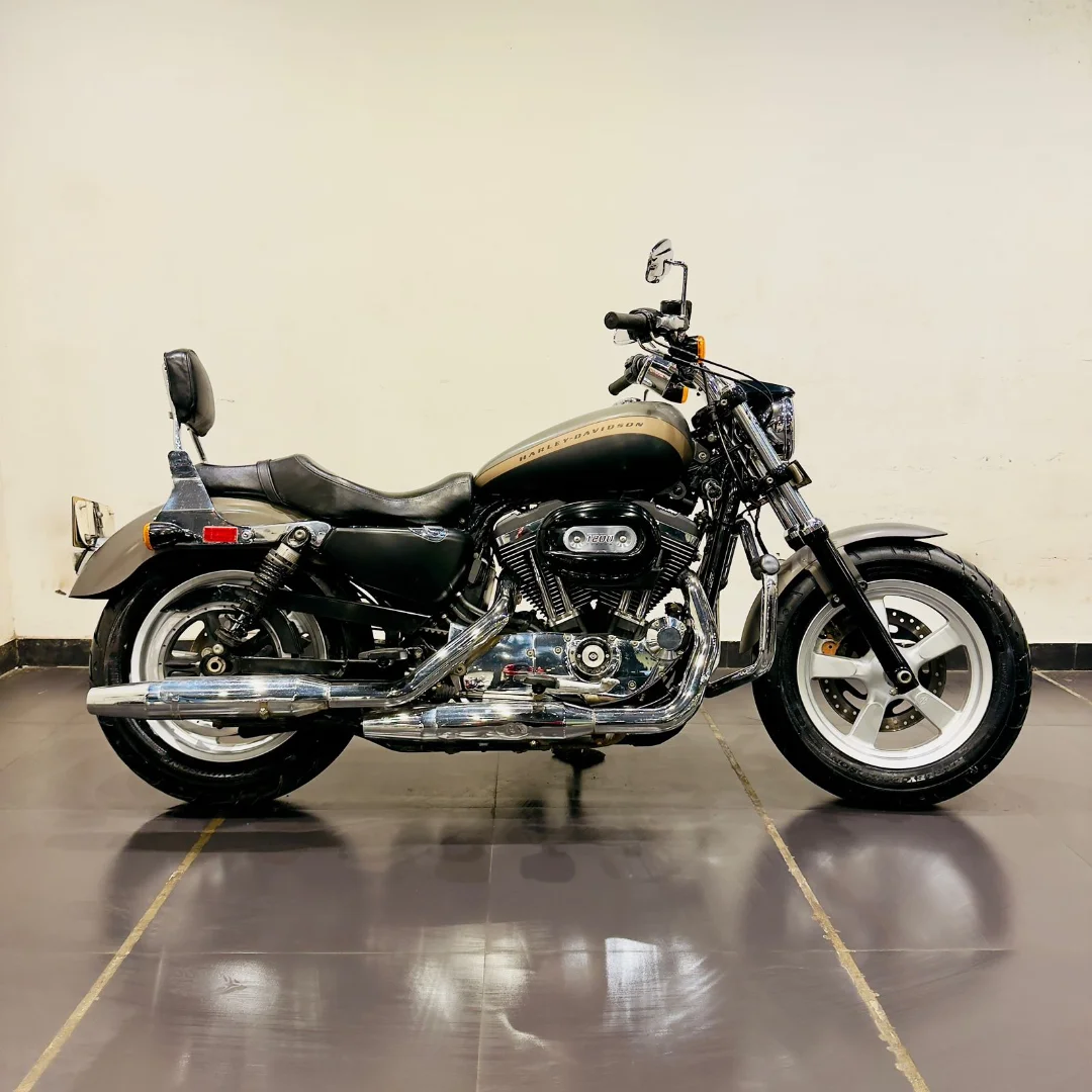 HARLEY DAVIDSON CUSTOM 1200