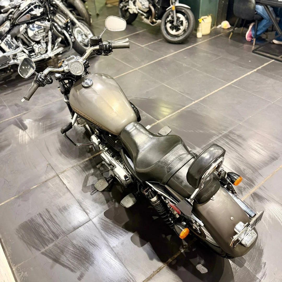 HARLEY DAVIDSON CUSTOM 1200