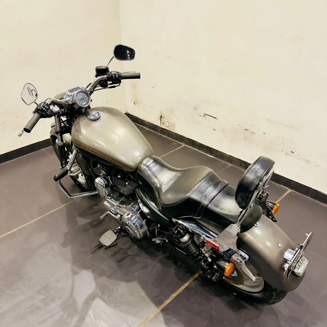 HARLEY DAVIDSON CUSTOM 1200