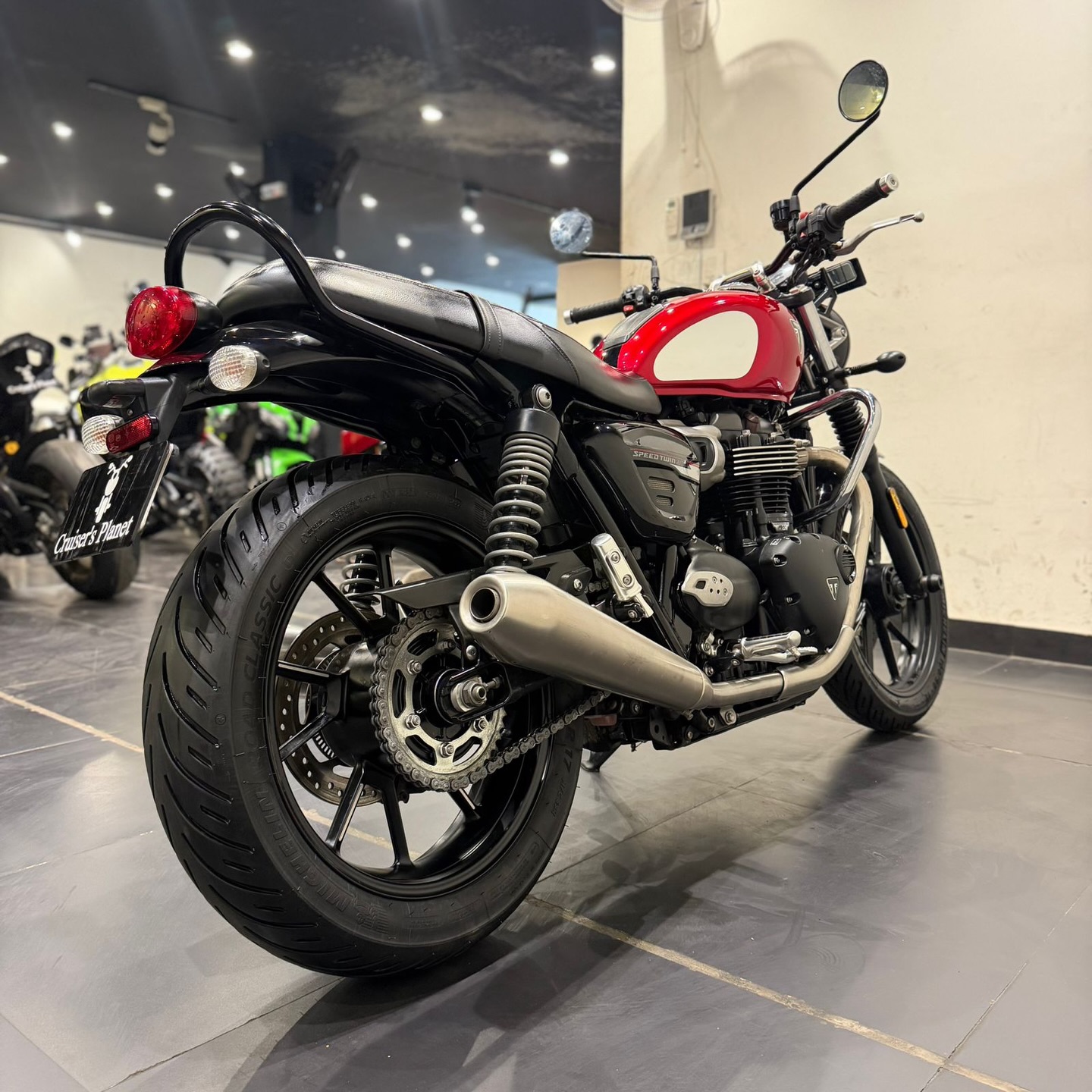 TRIUMPH SPEED TWIN 900