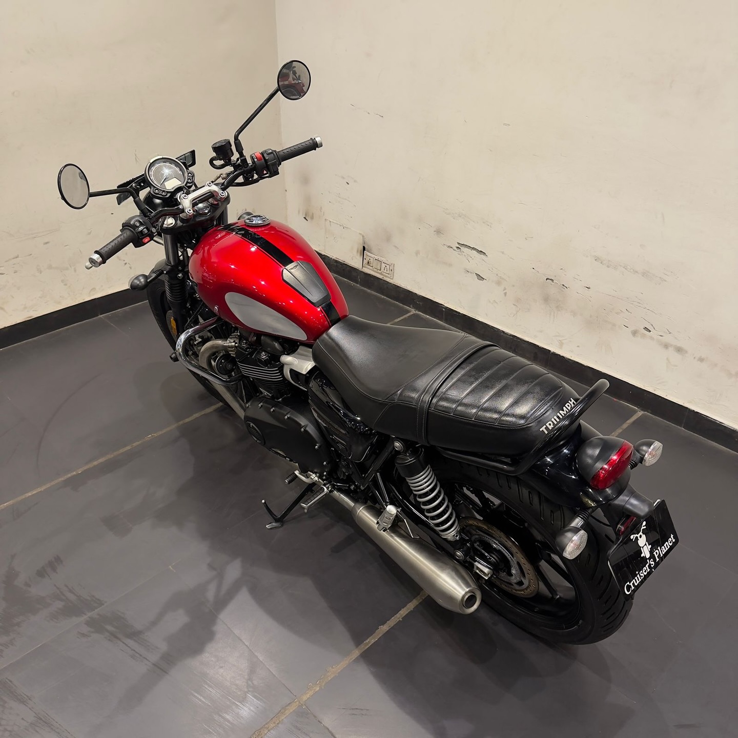 TRIUMPH SPEED TWIN 900