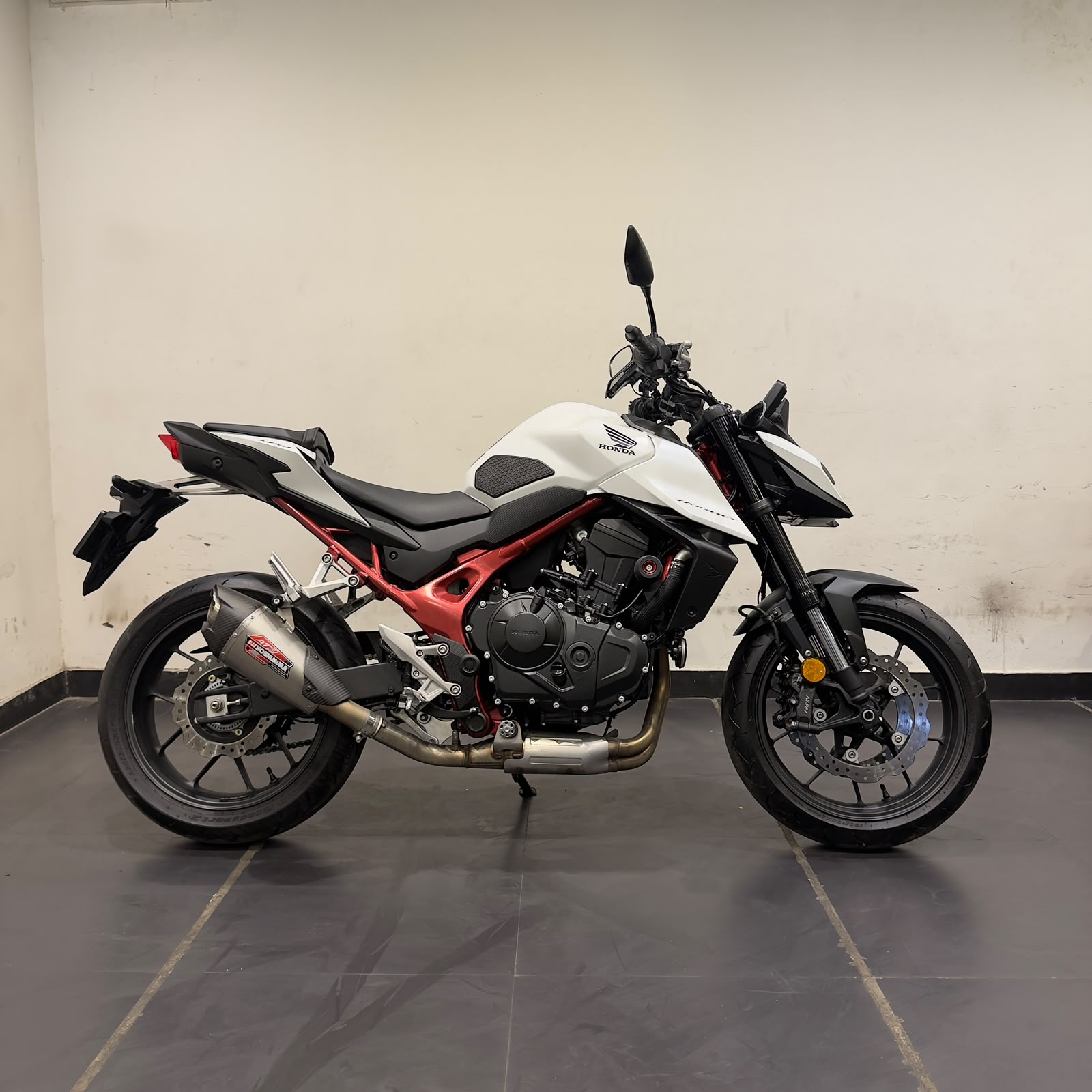 HONDA HORNET 750