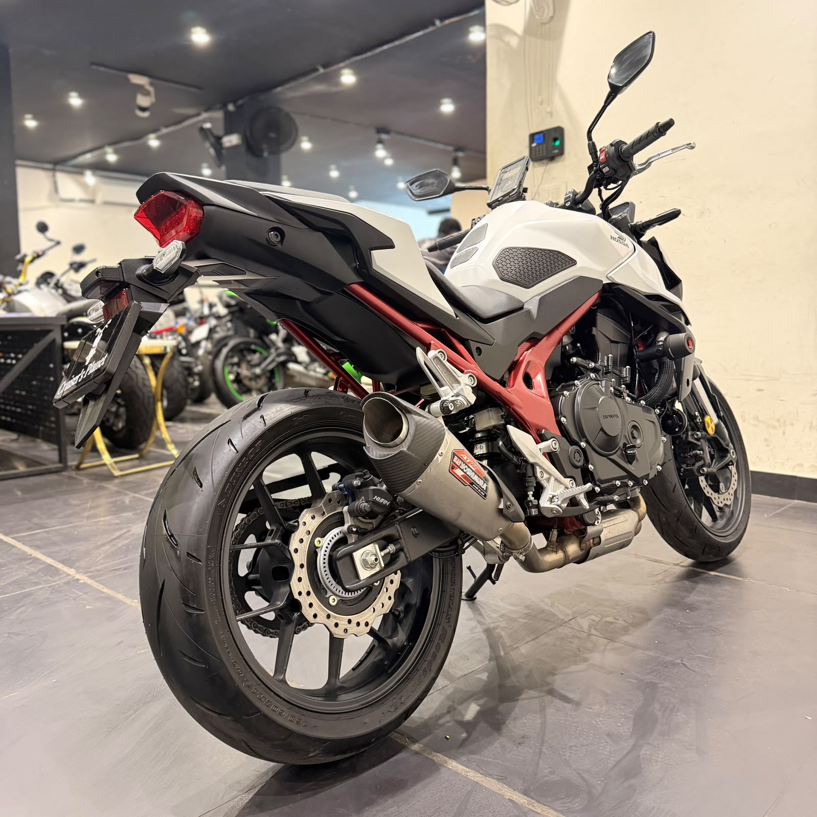 HONDA HORNET 750