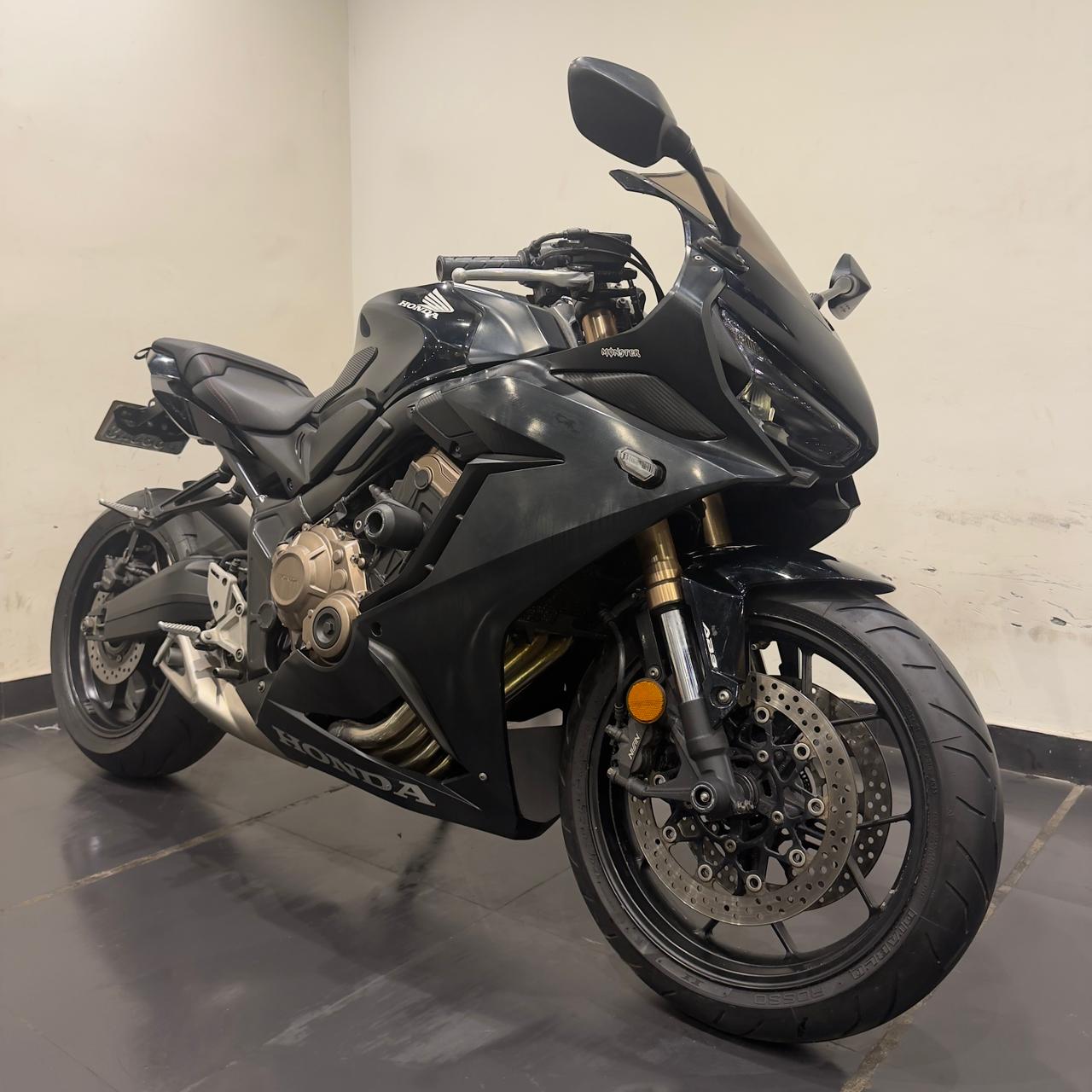 HONDA CBR 650R