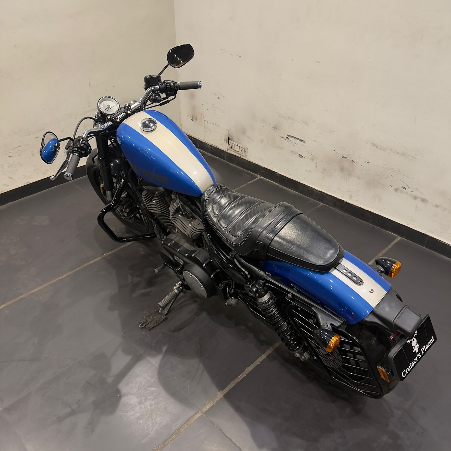 HARLEY DAVIDSON ROADSTER 1200 (2018)