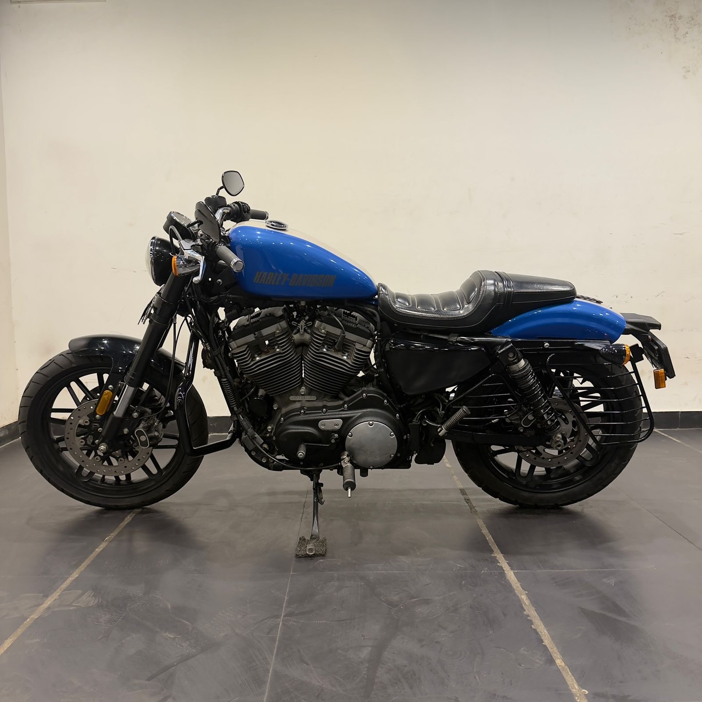 HARLEY DAVIDSON ROADSTER 1200 (2018)