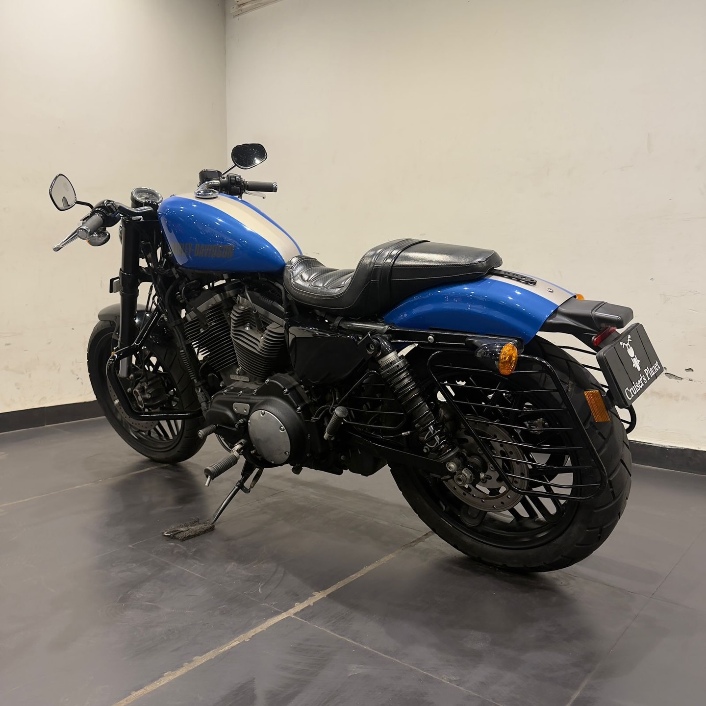 HARLEY DAVIDSON ROADSTER 1200 (2018)