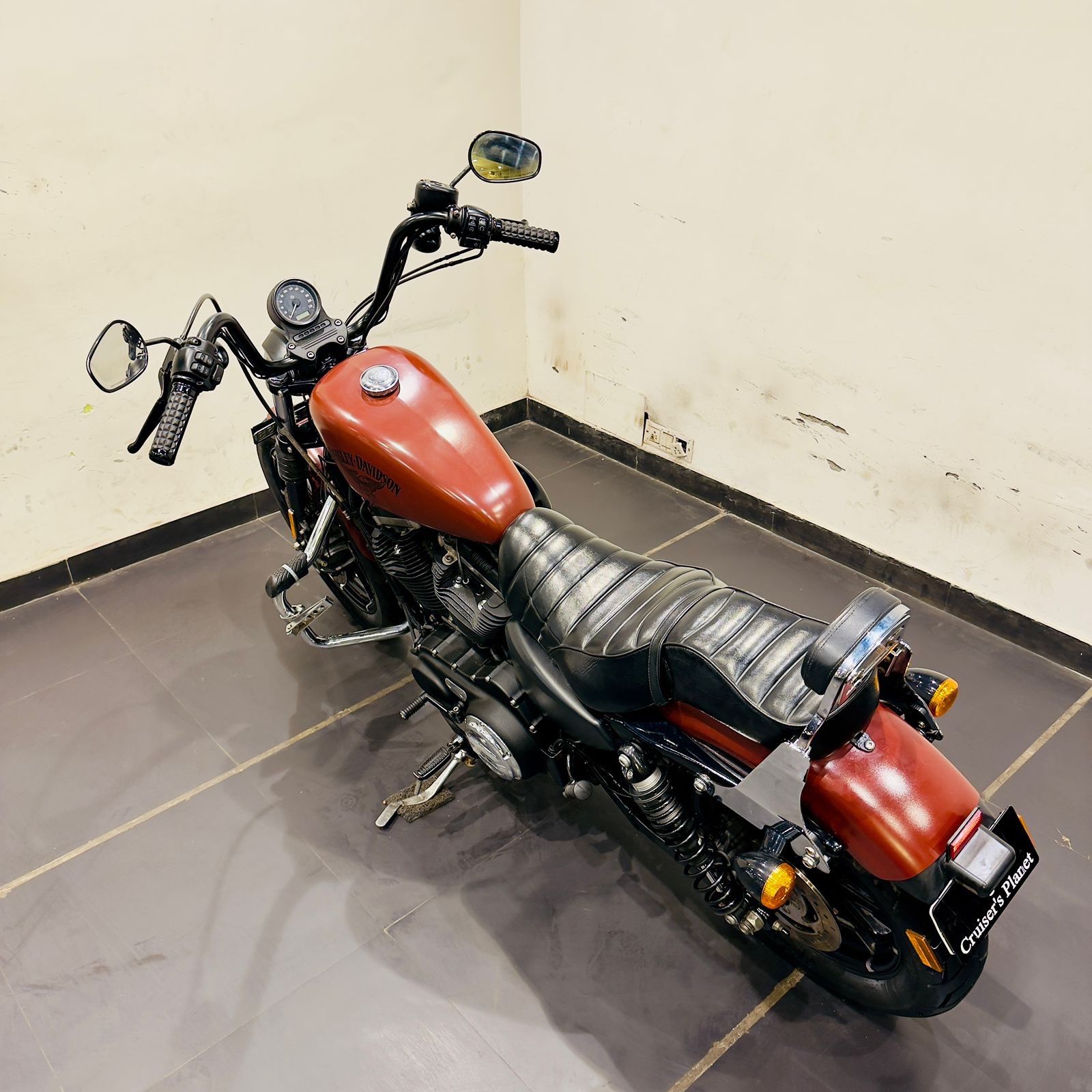 HARLEY DAVIDSON IRON 883 (2017)