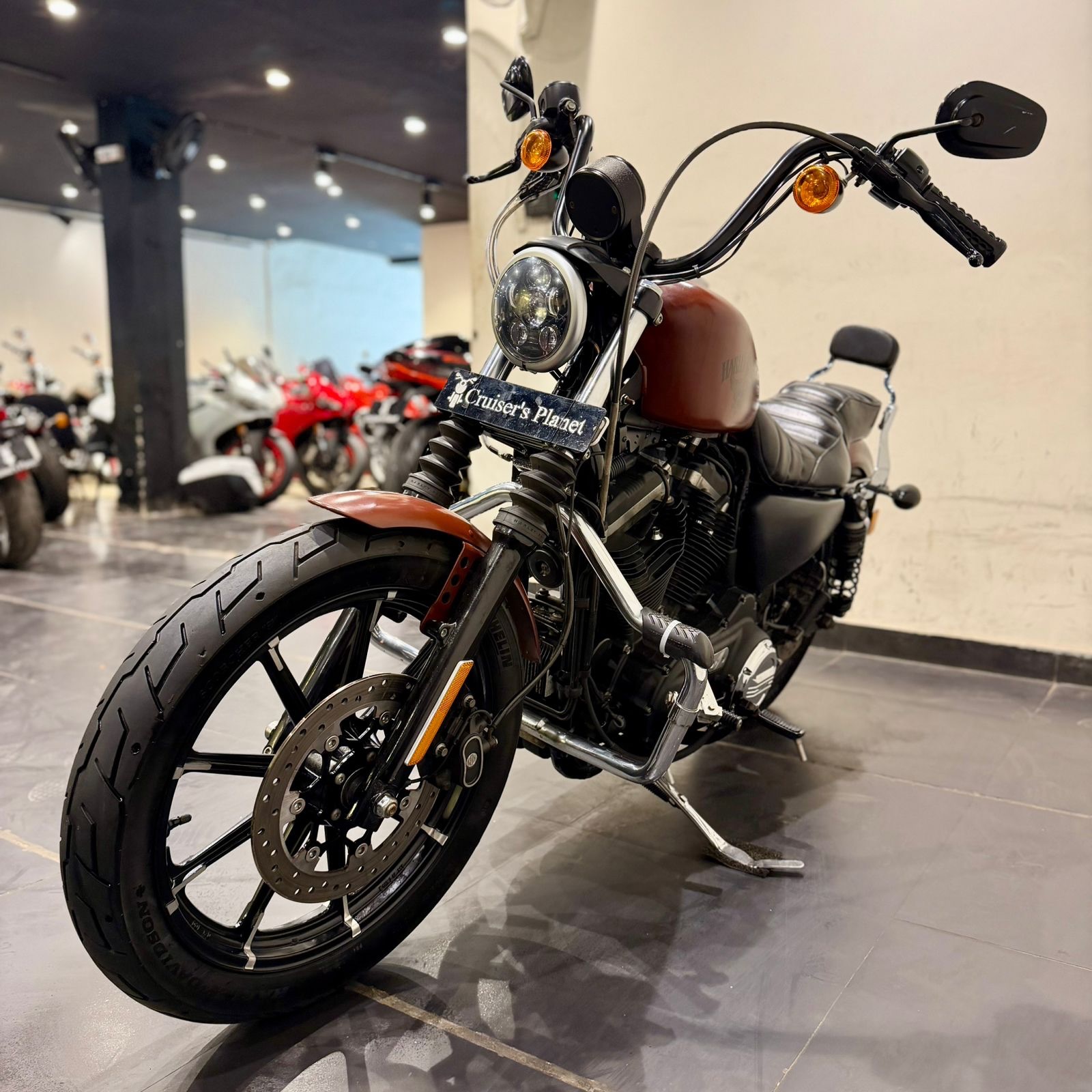 HARLEY DAVIDSON IRON 883 (2017)