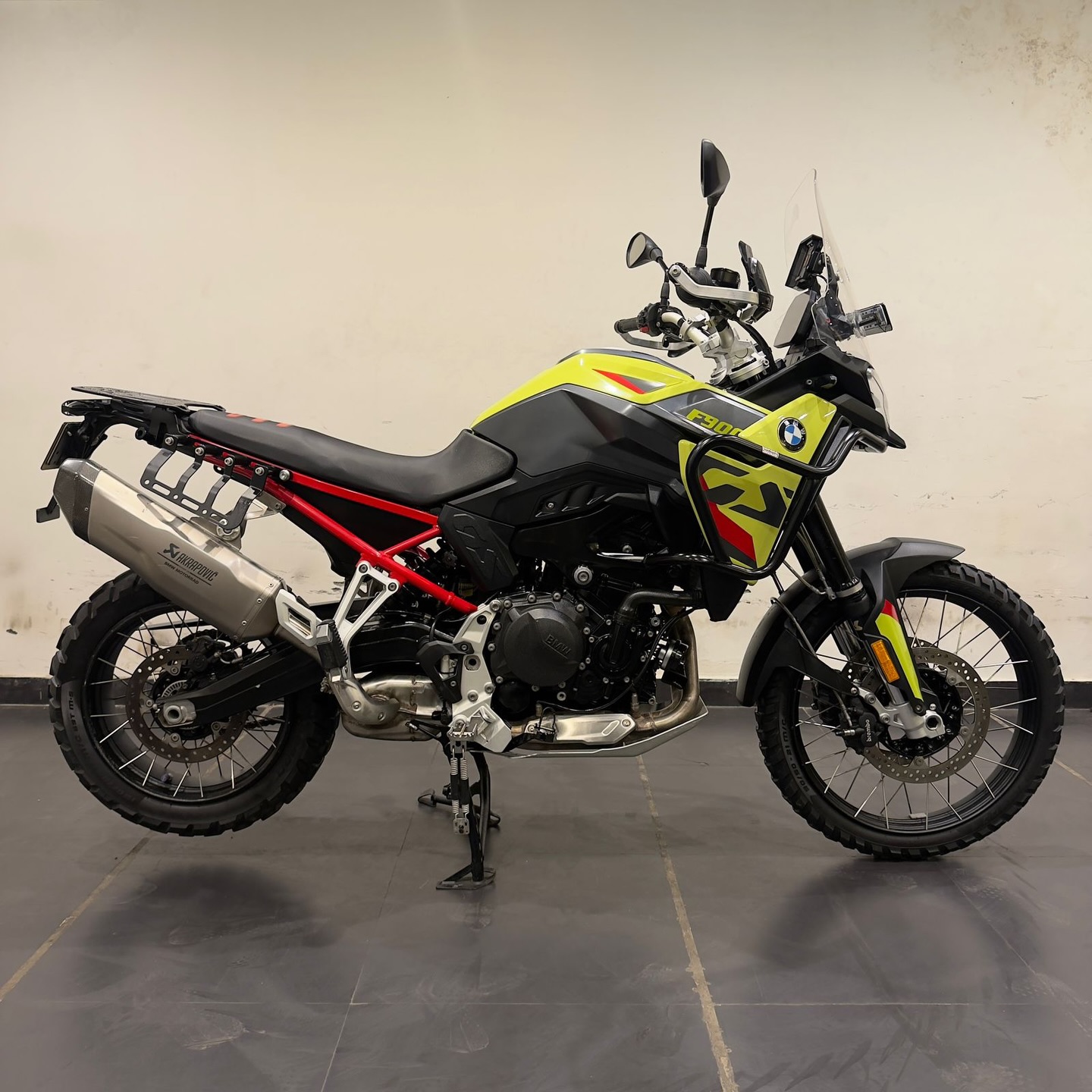 BMW F900 GS