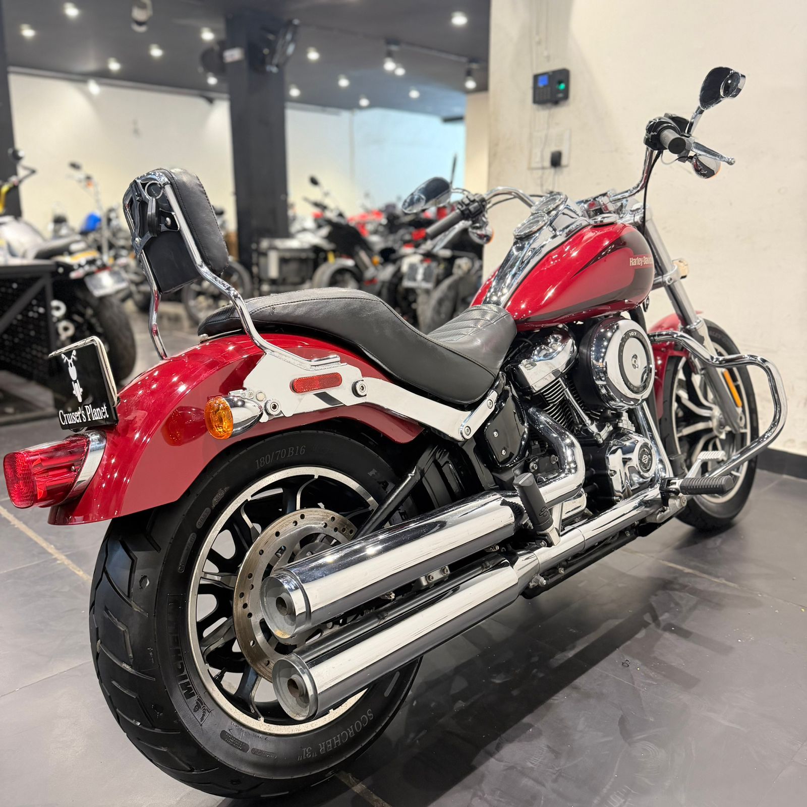 HARLEY DAVIDSON LOWRIDER 107