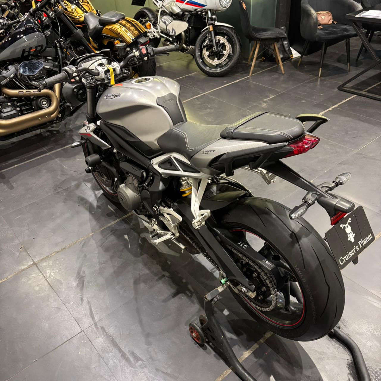 TRIUMPH STREET TRIPLE RS