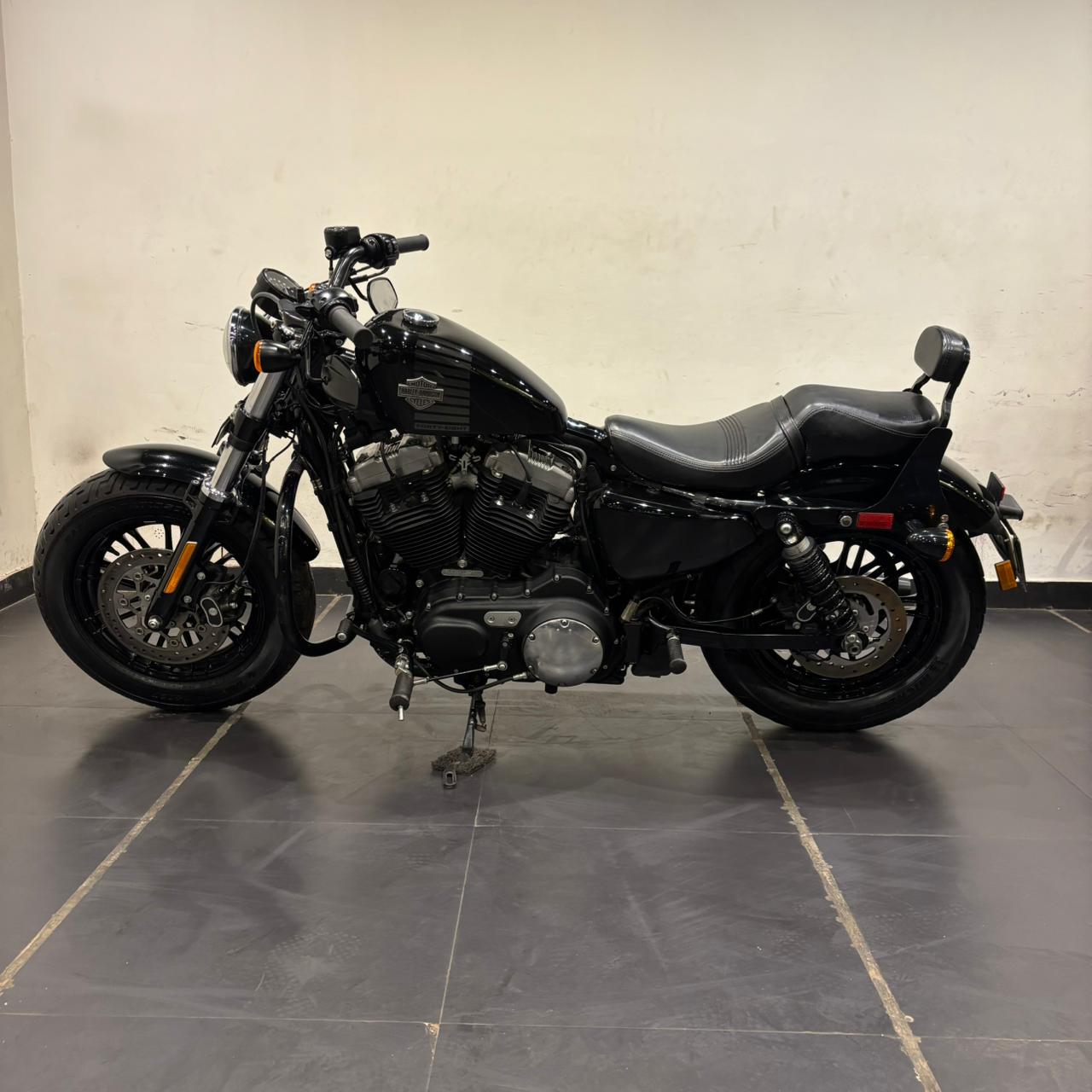 HARLEY DAVIDSON FORTY EIGHT(2018)