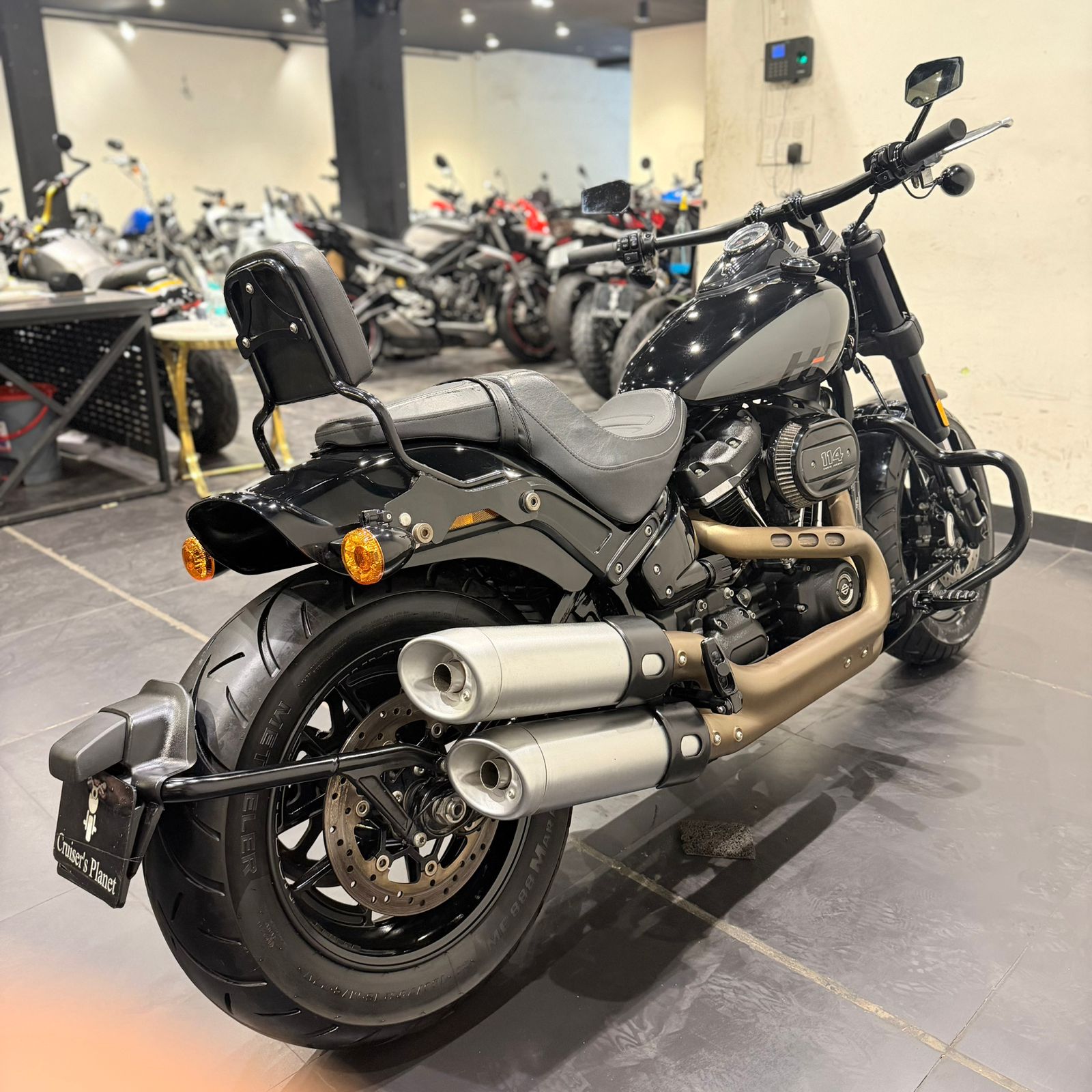 HARLEY DAVIDSON FATBOB 114