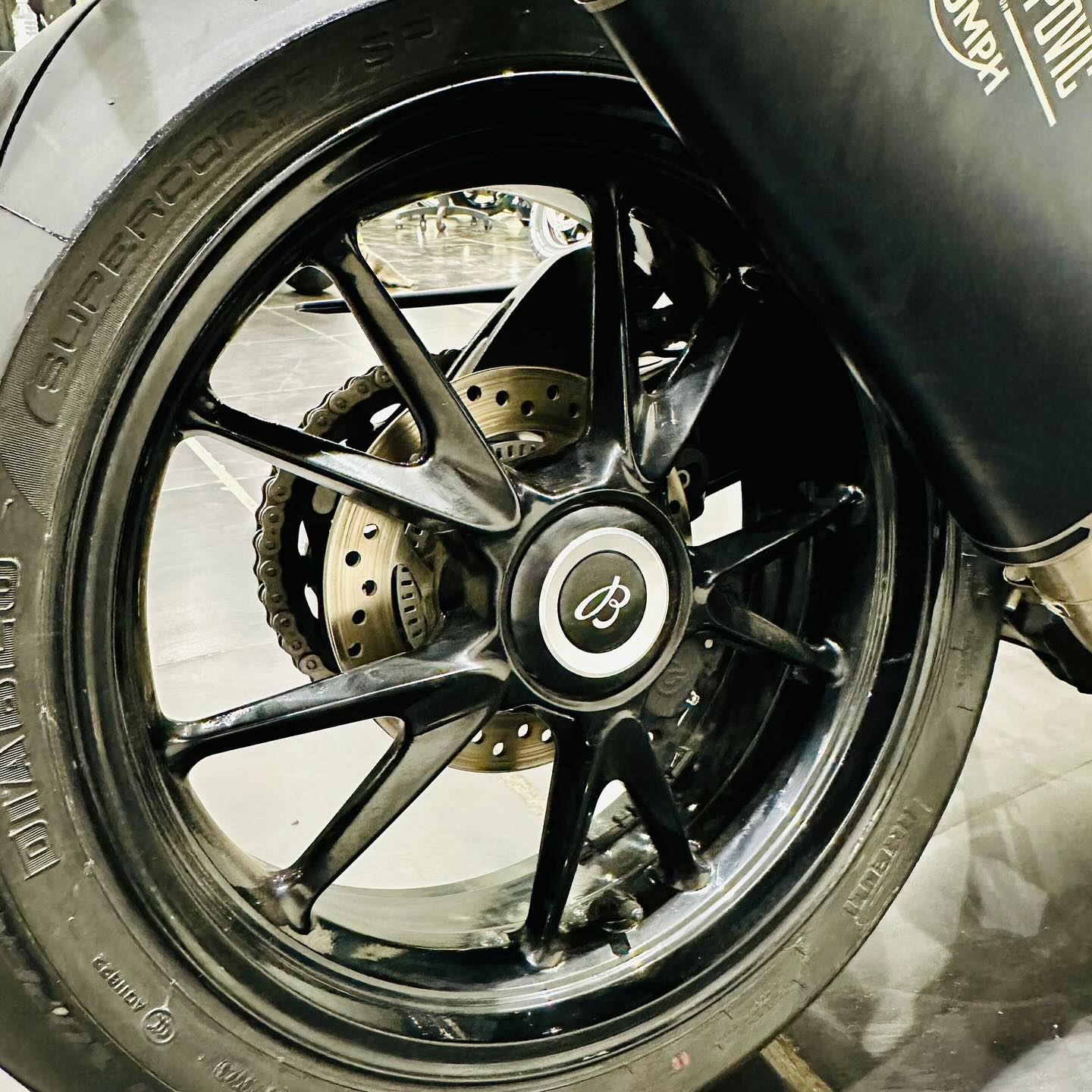 TRIUMPH SPEED TRIPLE 1200 RR BREITLING EDITION