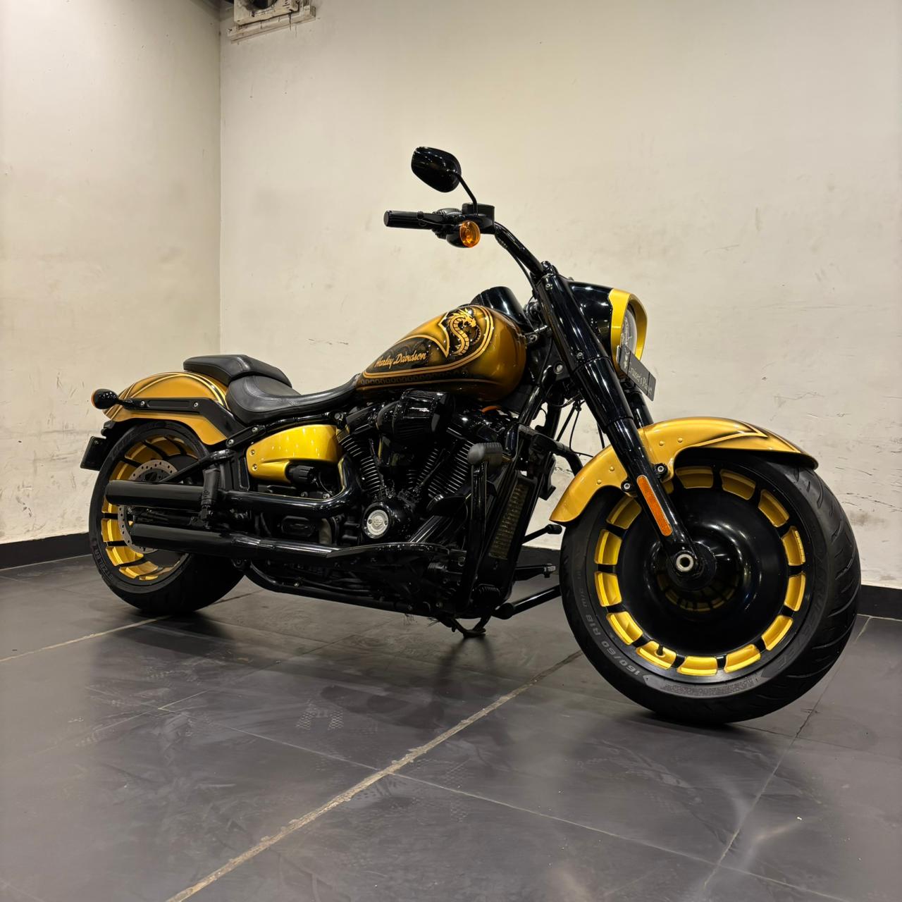 HARLEY DAVIDSON FAT BOY 107