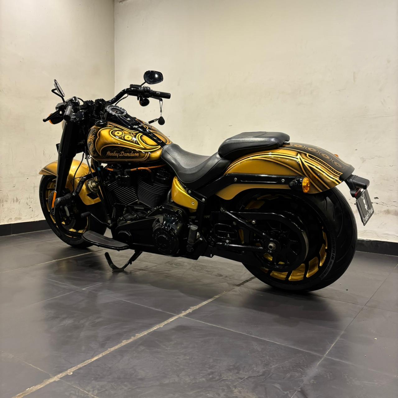 HARLEY DAVIDSON FAT BOY 107