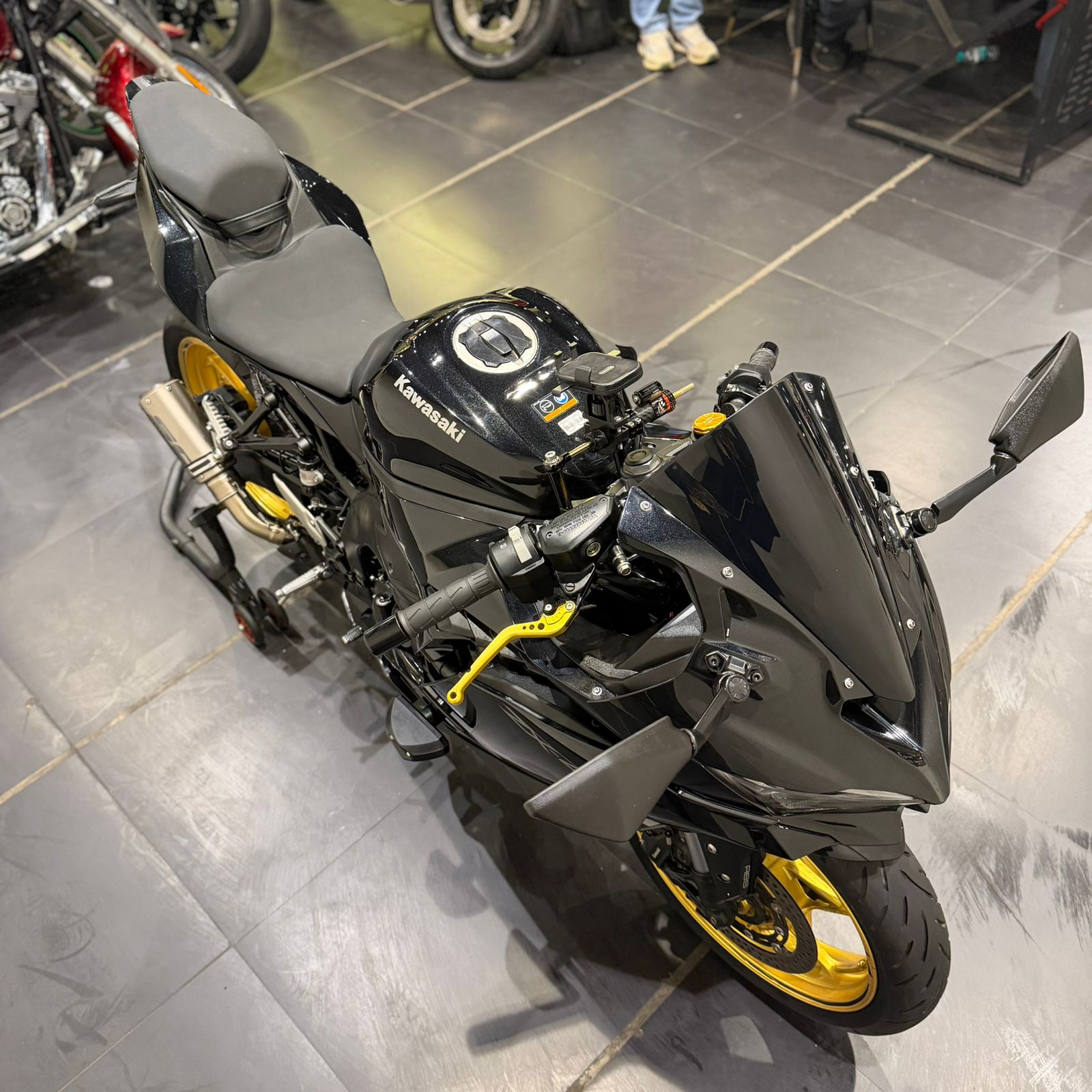 KAWASAKI NINJA ZX-4R
