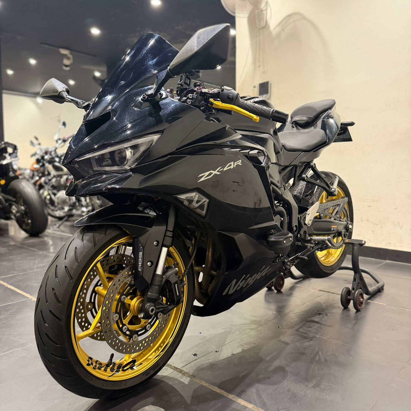 KAWASAKI NINJA ZX-4R