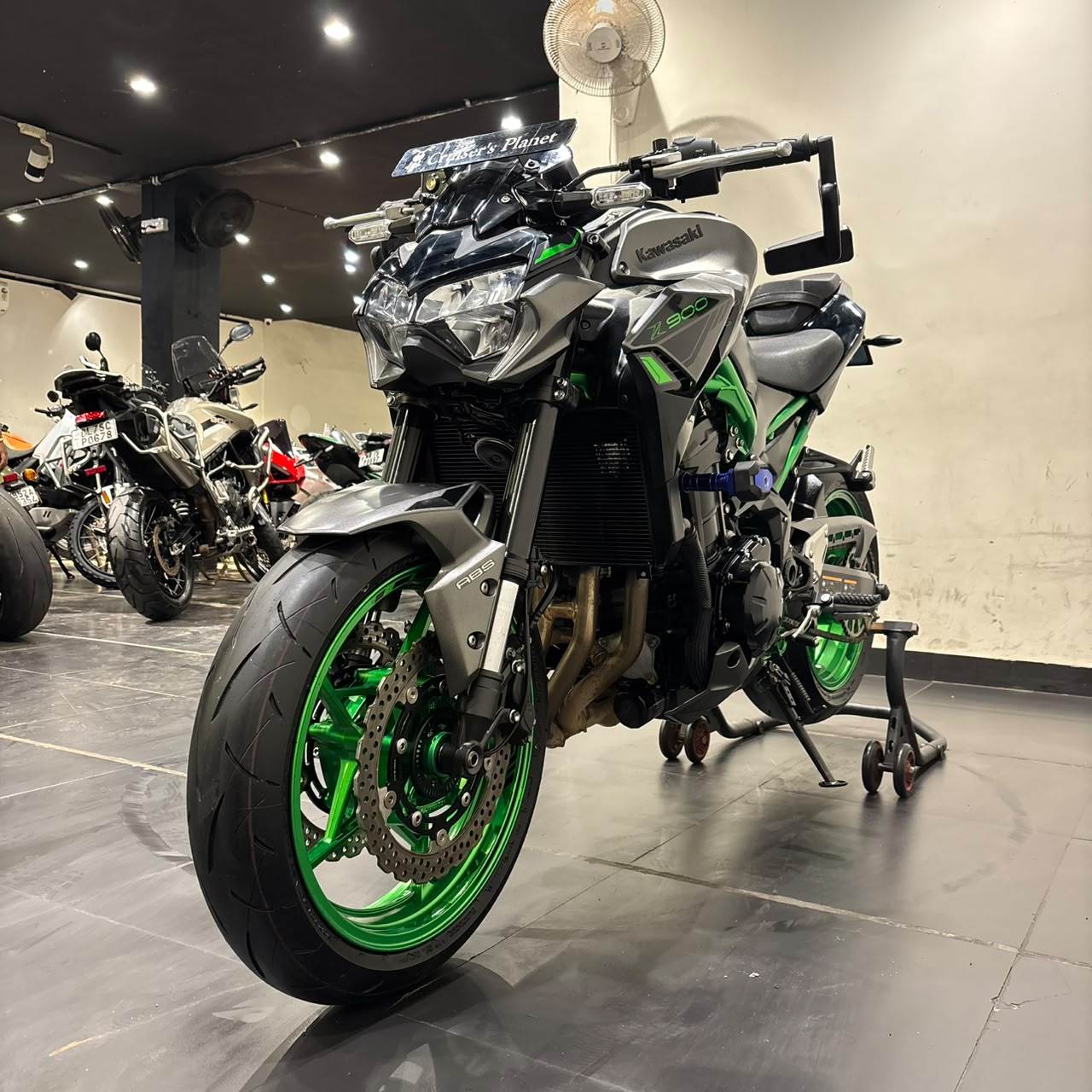 KAWASAKI Z900 (2024)