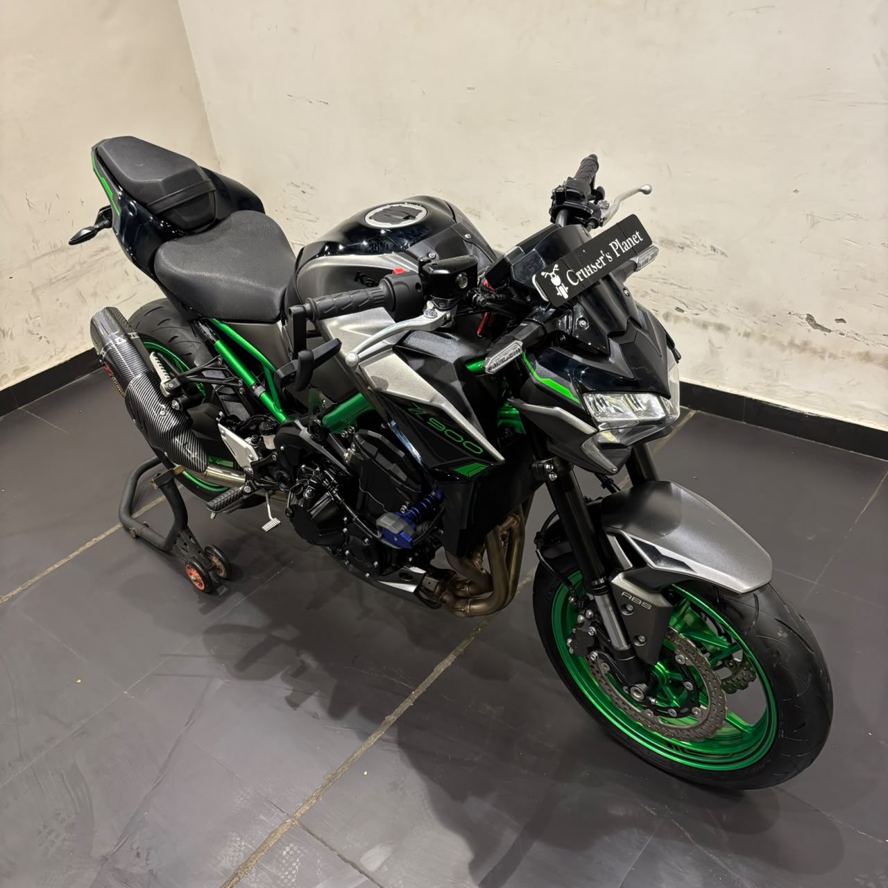 KAWASAKI Z900 (2024)