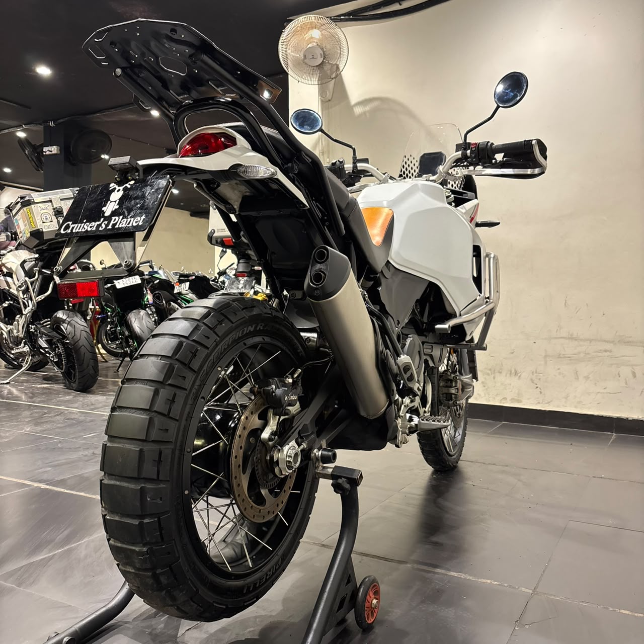 DUCATI DESERT X