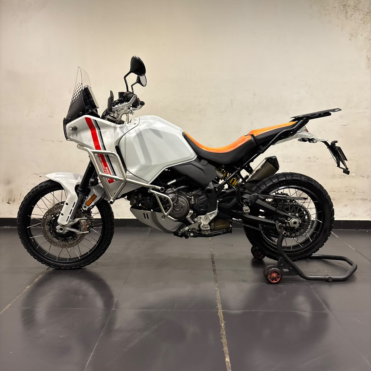 DUCATI DESERT X