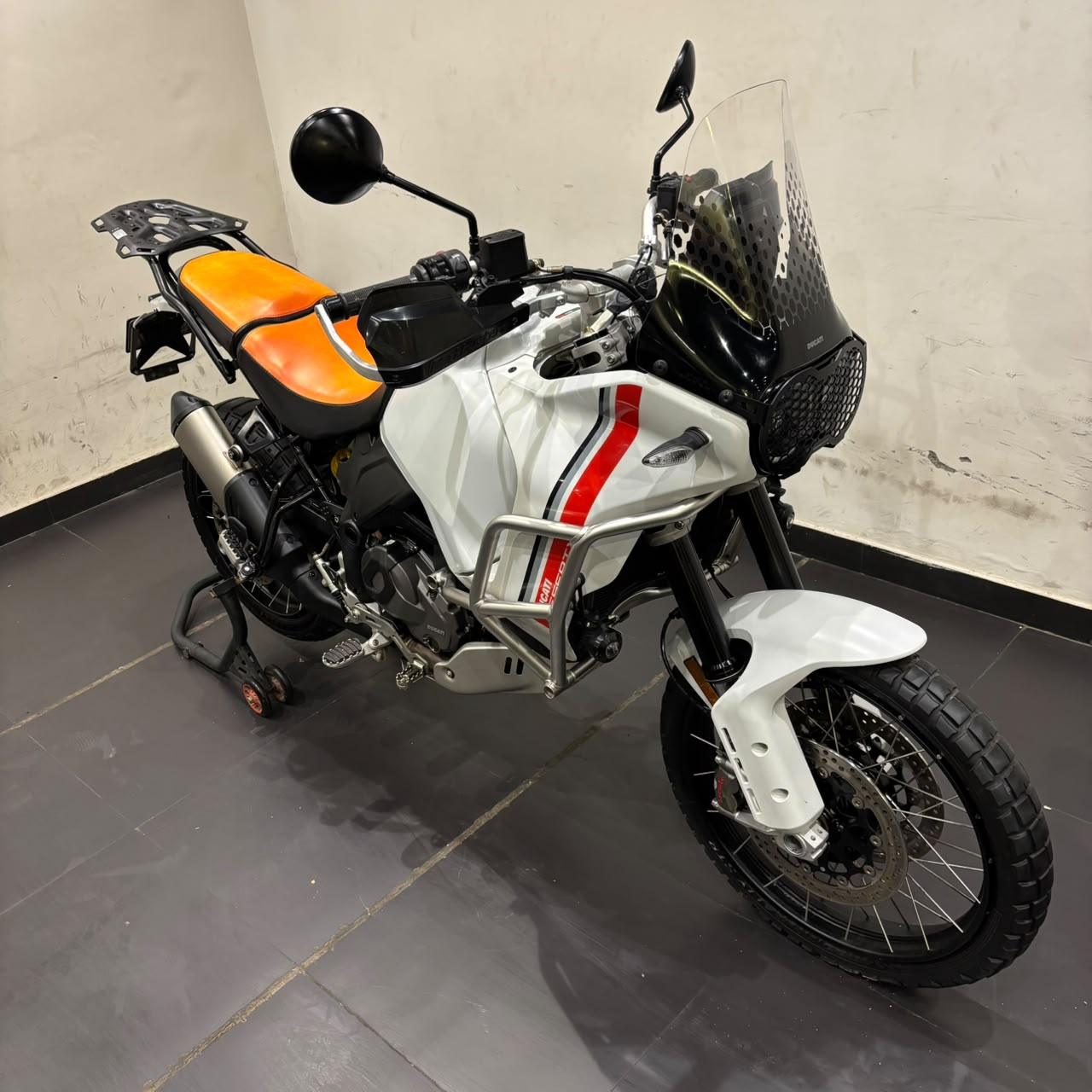 DUCATI DESERT X