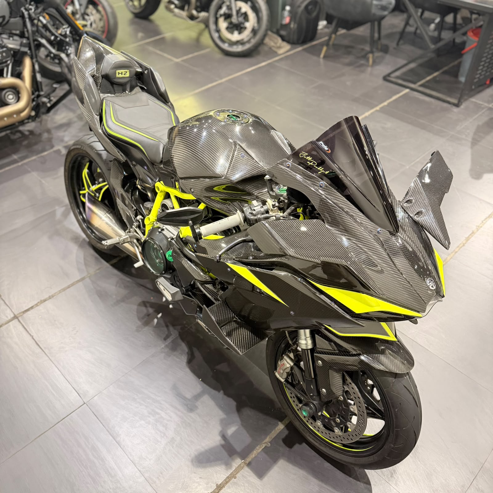 KAWASAKI H2
