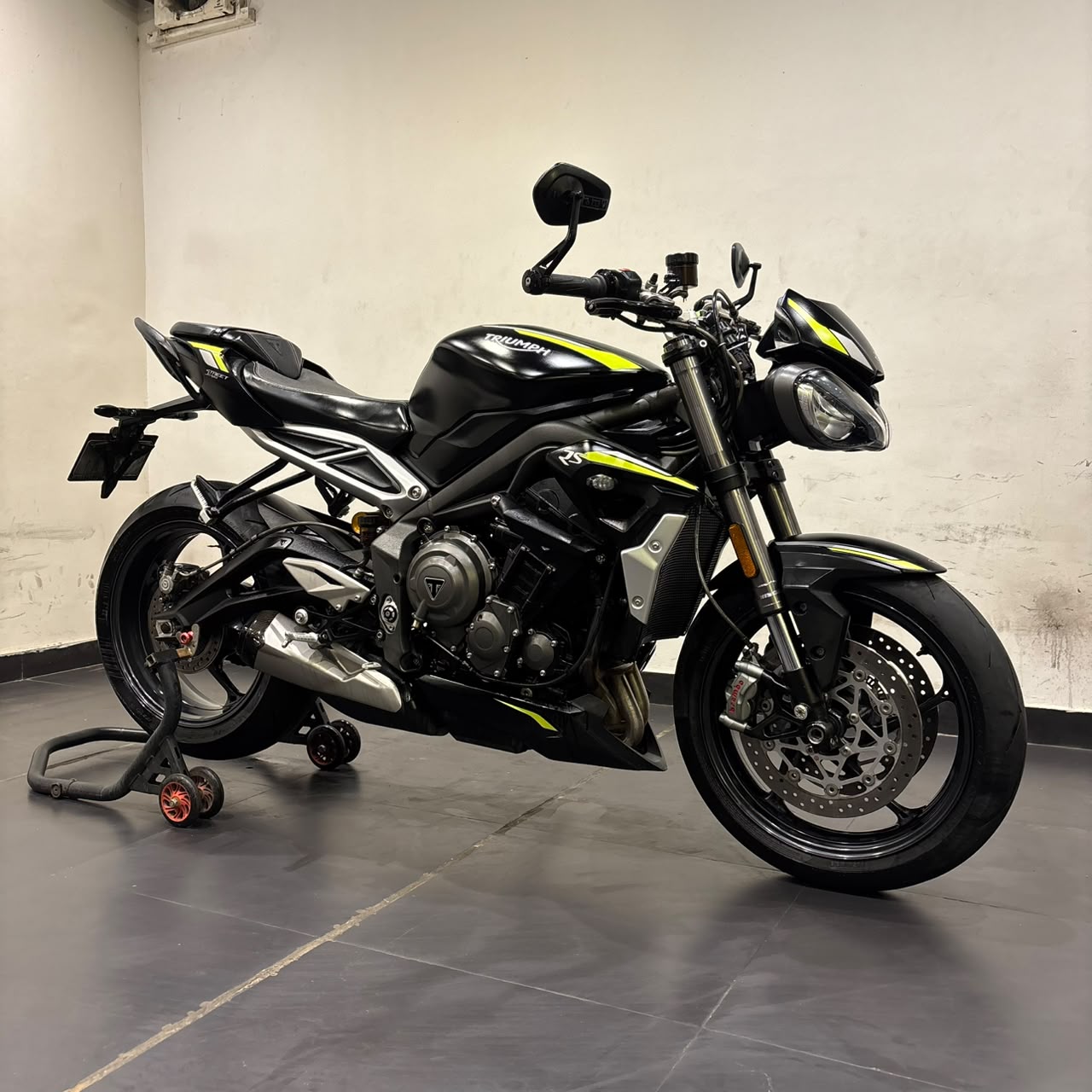 TRIUMPH STREET TRIPLE RS (2021)