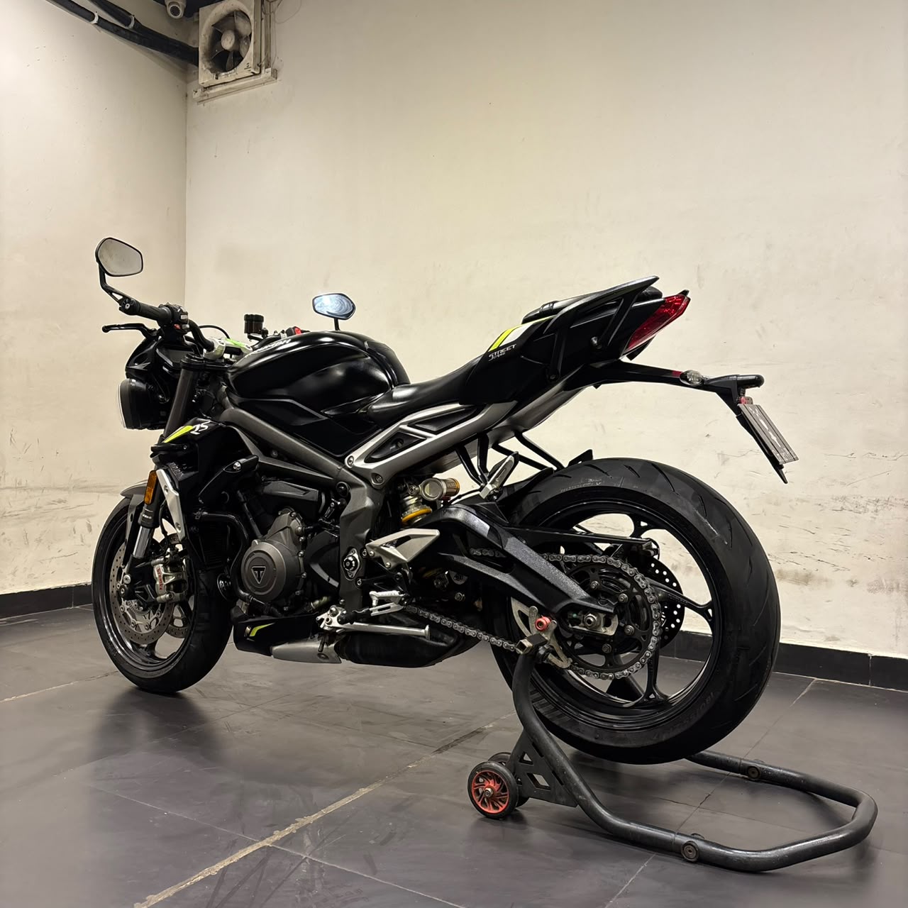 TRIUMPH STREET TRIPLE RS (2021)