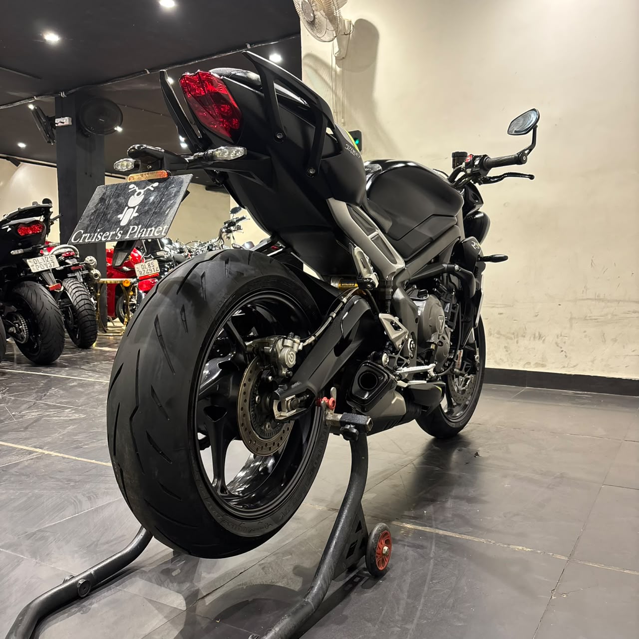 TRIUMPH STREET TRIPLE RS (2021)